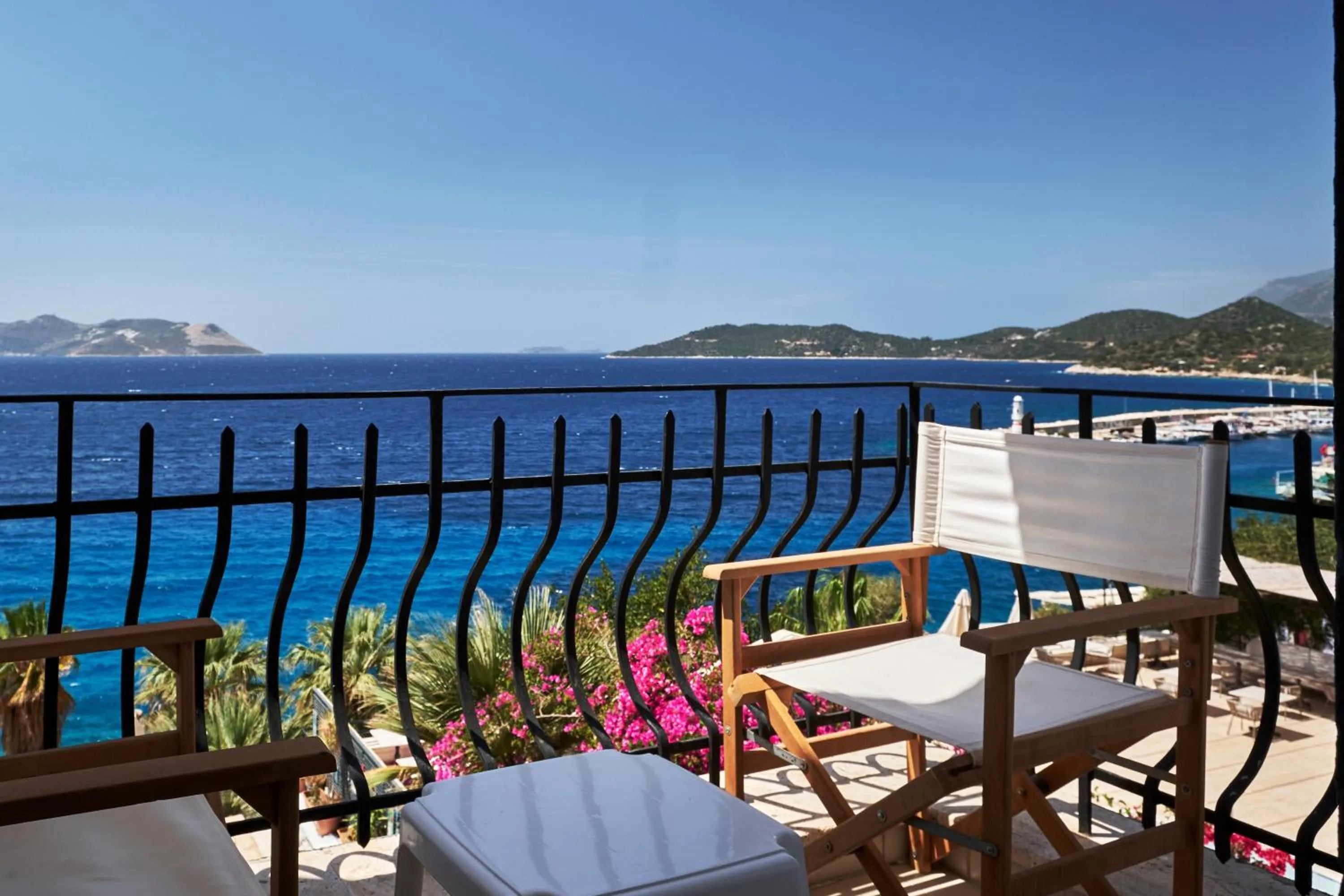 Balcony/Terrace in Aqua Princess Hotel