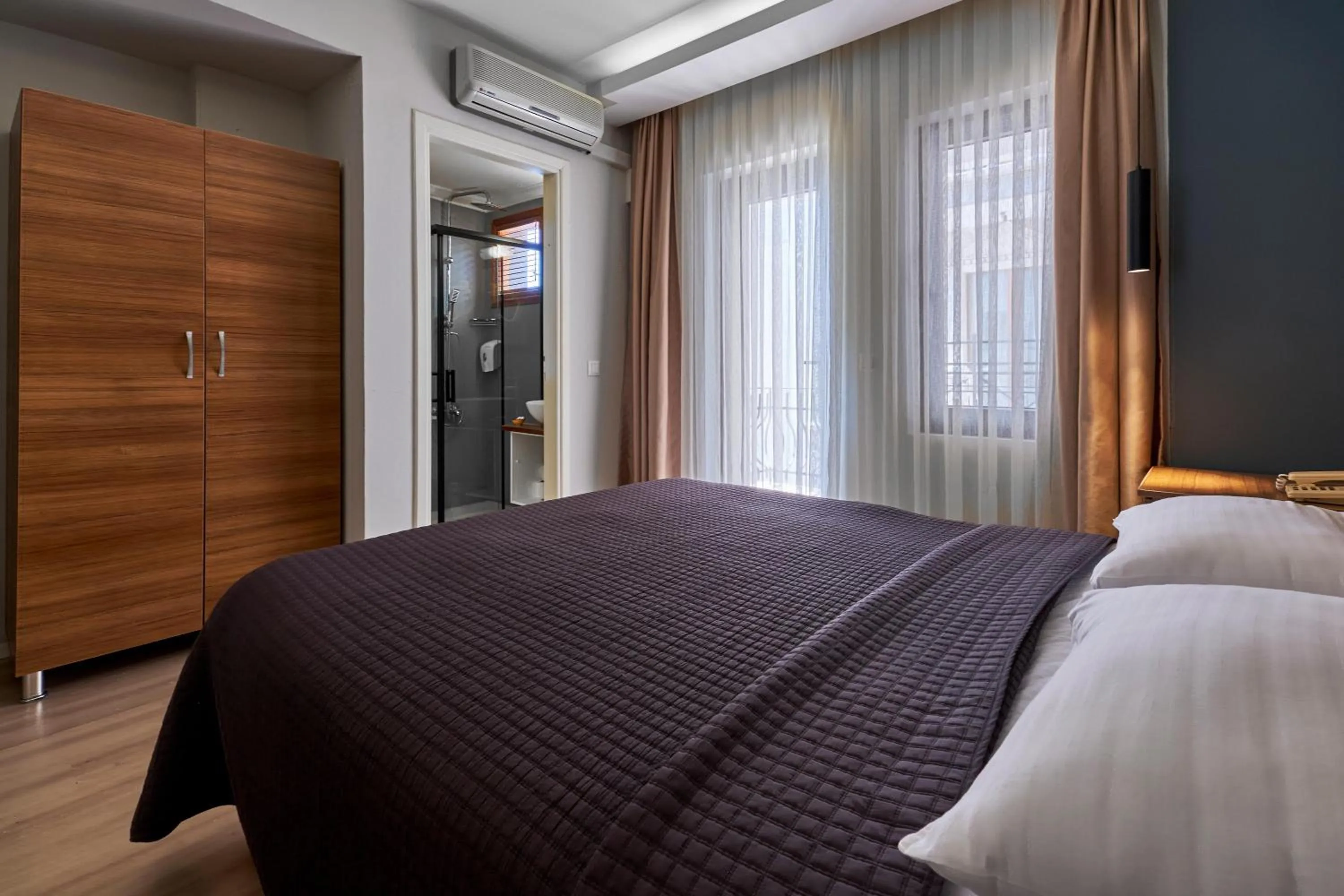 Photo of the whole room, Bed in Aqua Princess Hotel