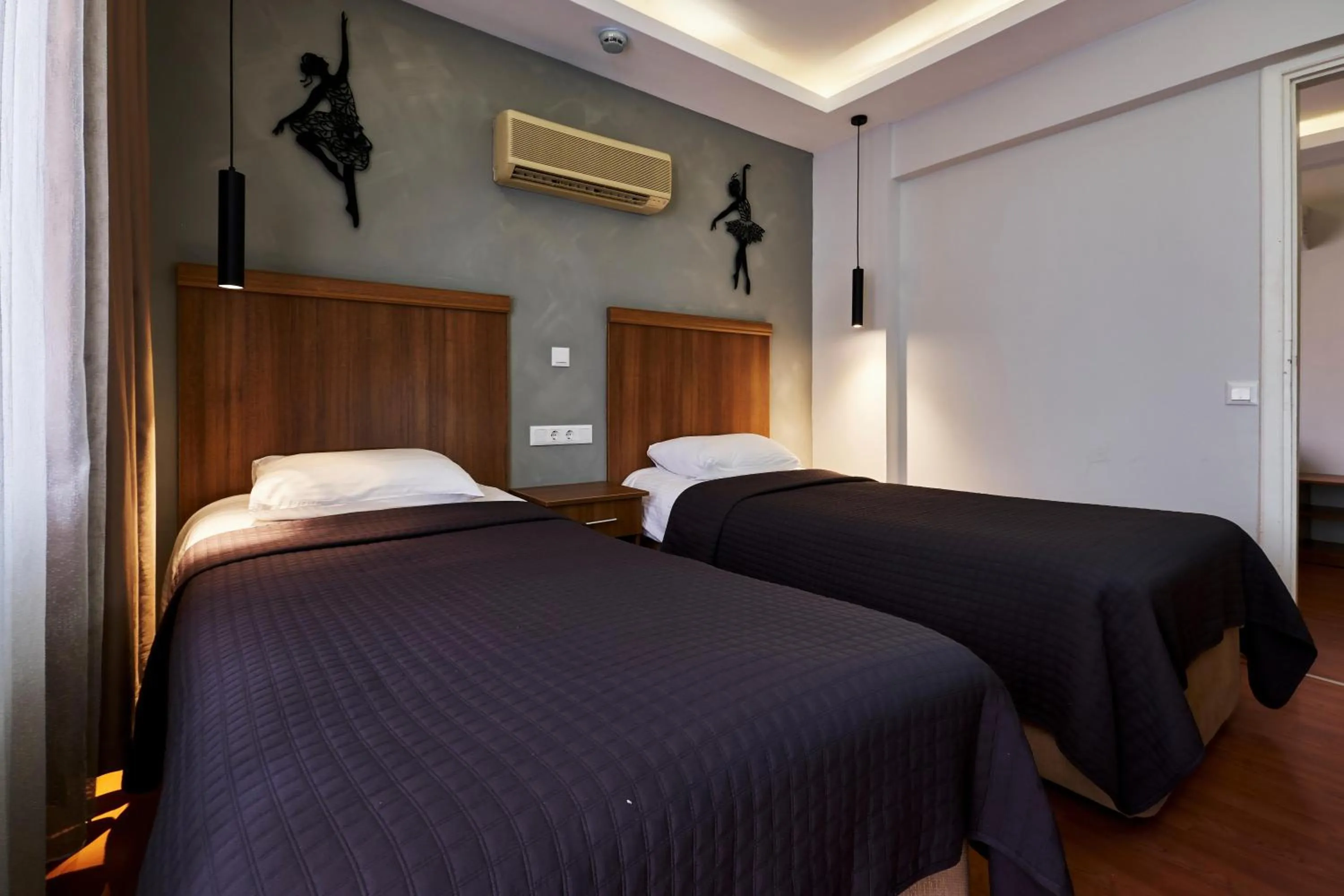 Photo of the whole room, Bed in Aqua Princess Hotel