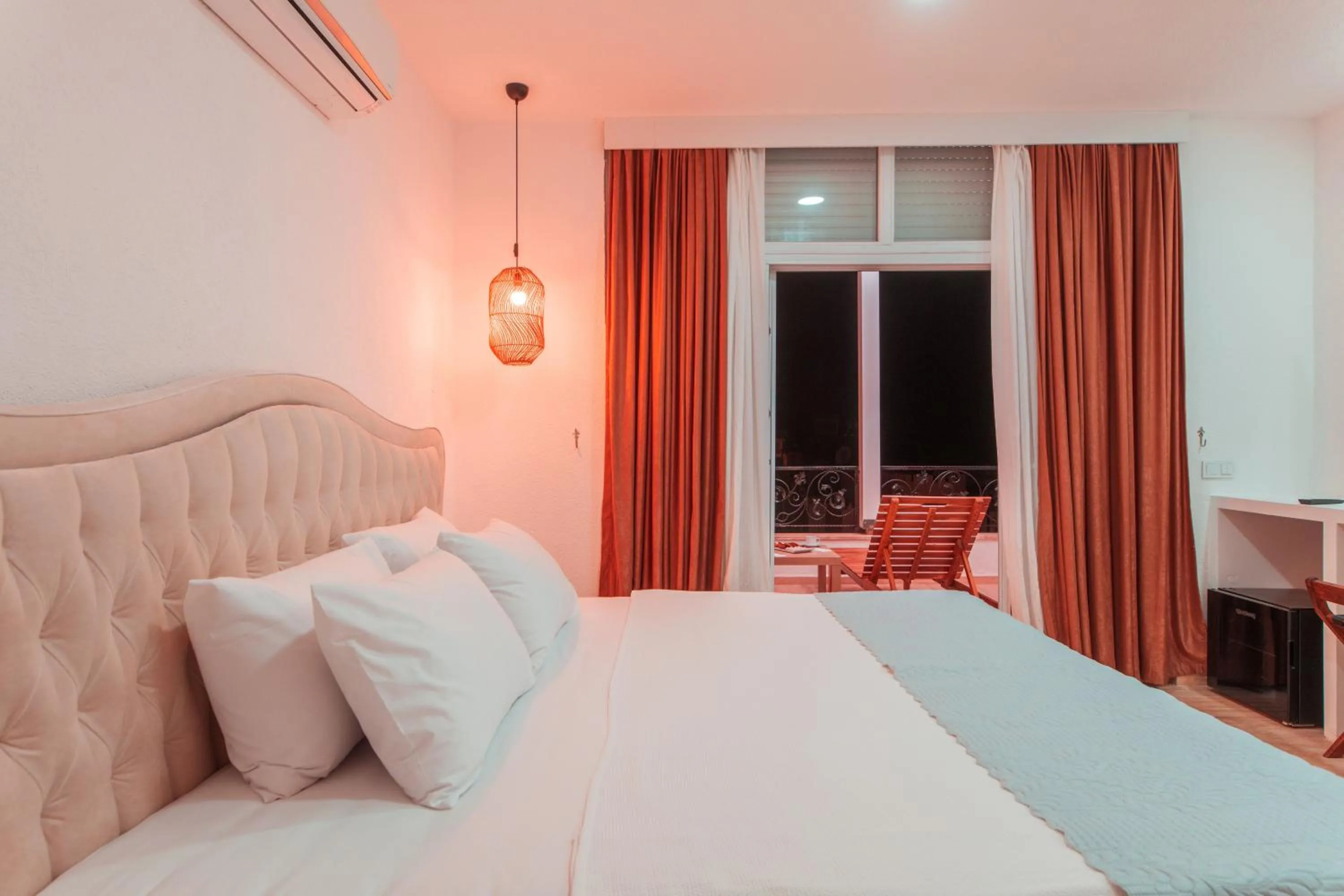 Bedroom, Bed in MARE MARIN BOUTIQUE HOTEL