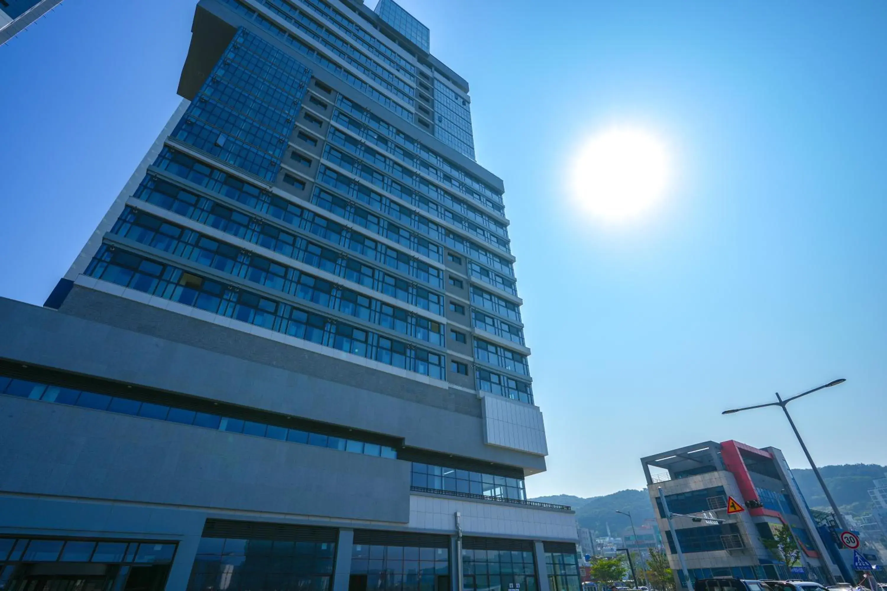 Shiftdoor Residence Hari Shiftdoor Residence Hari