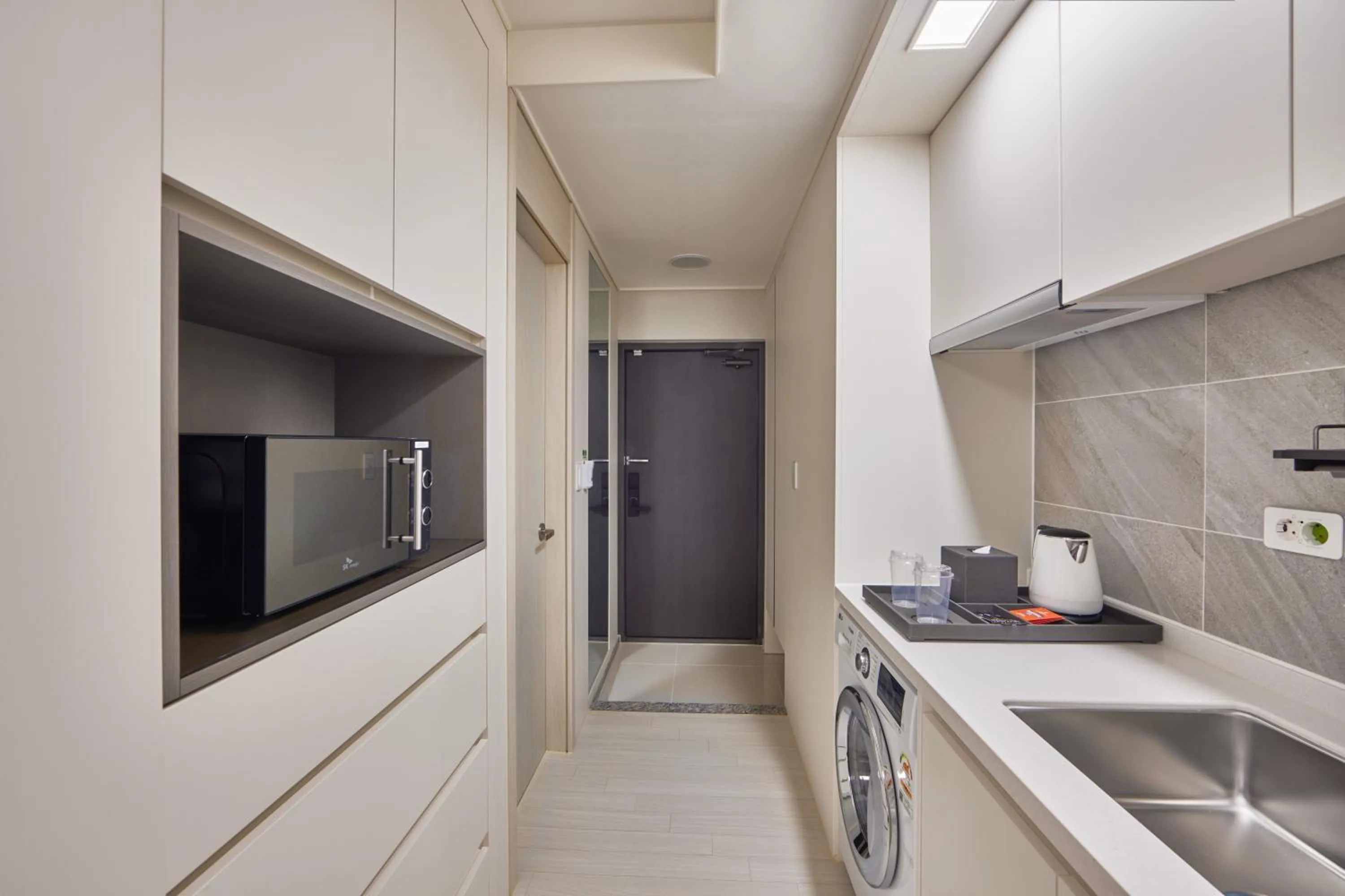 Area and facilities in Shiftdoor Residence Hari