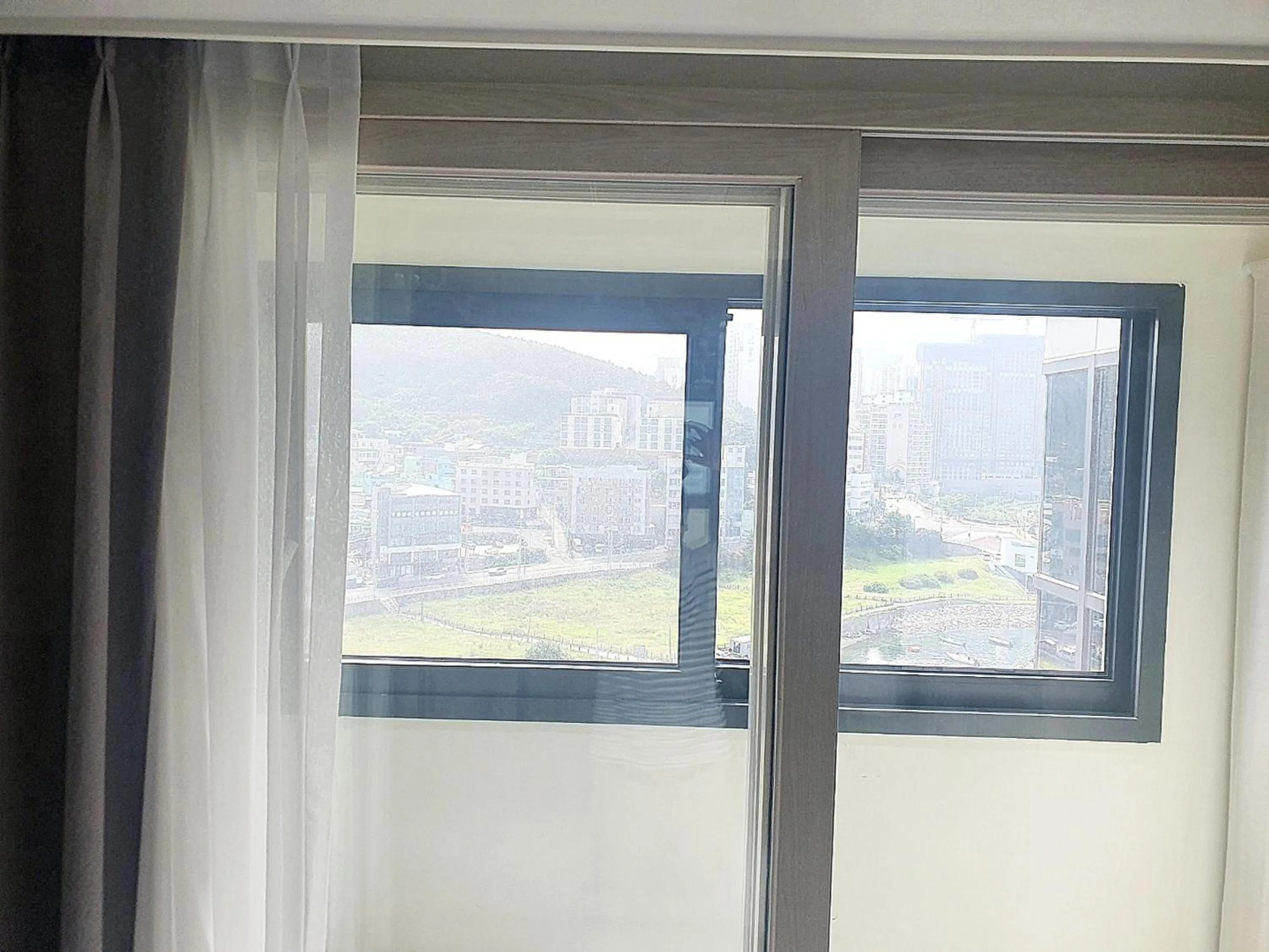 Mountain view in Shiftdoor Residence Hari