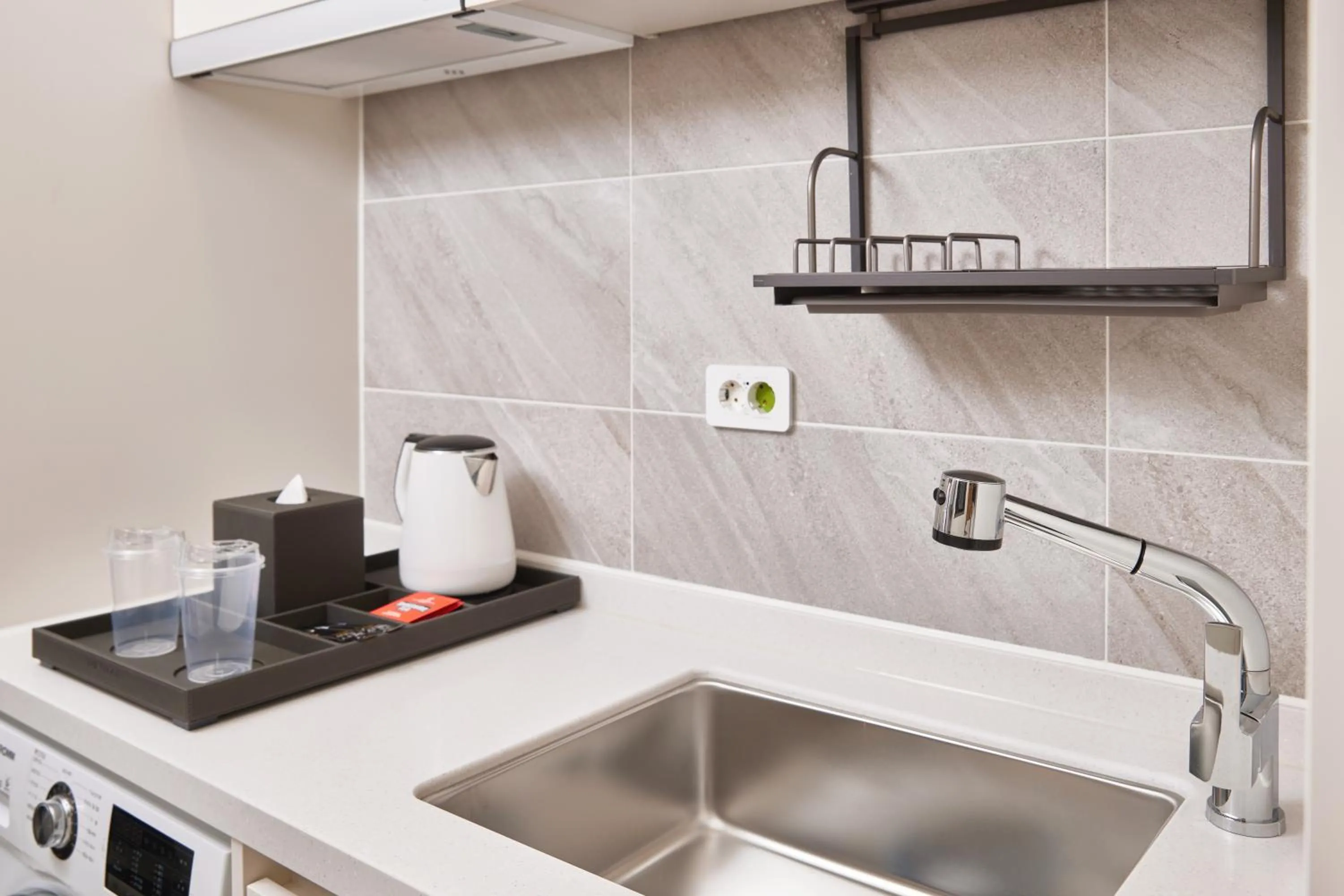 Area and facilities in Shiftdoor Residence Hari