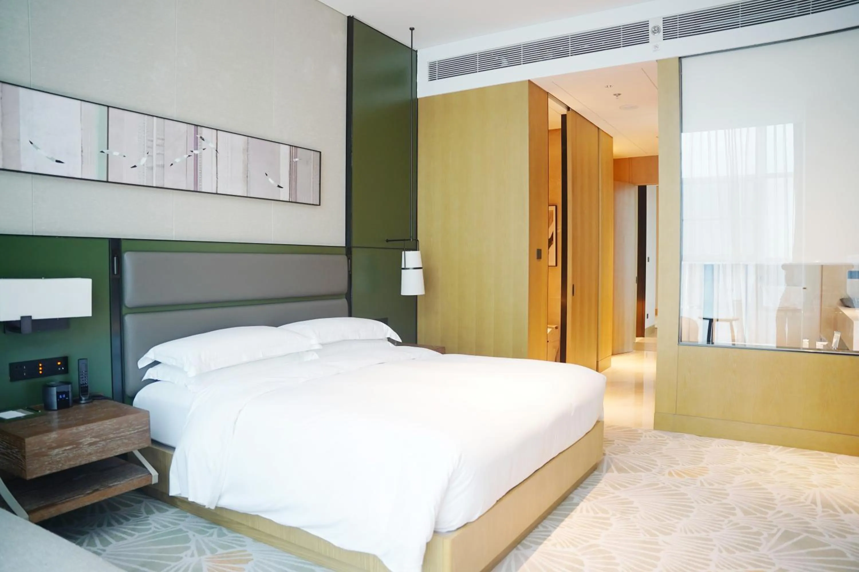 View (from property/room), Bed in DoubleTree By Hilton Ya'An