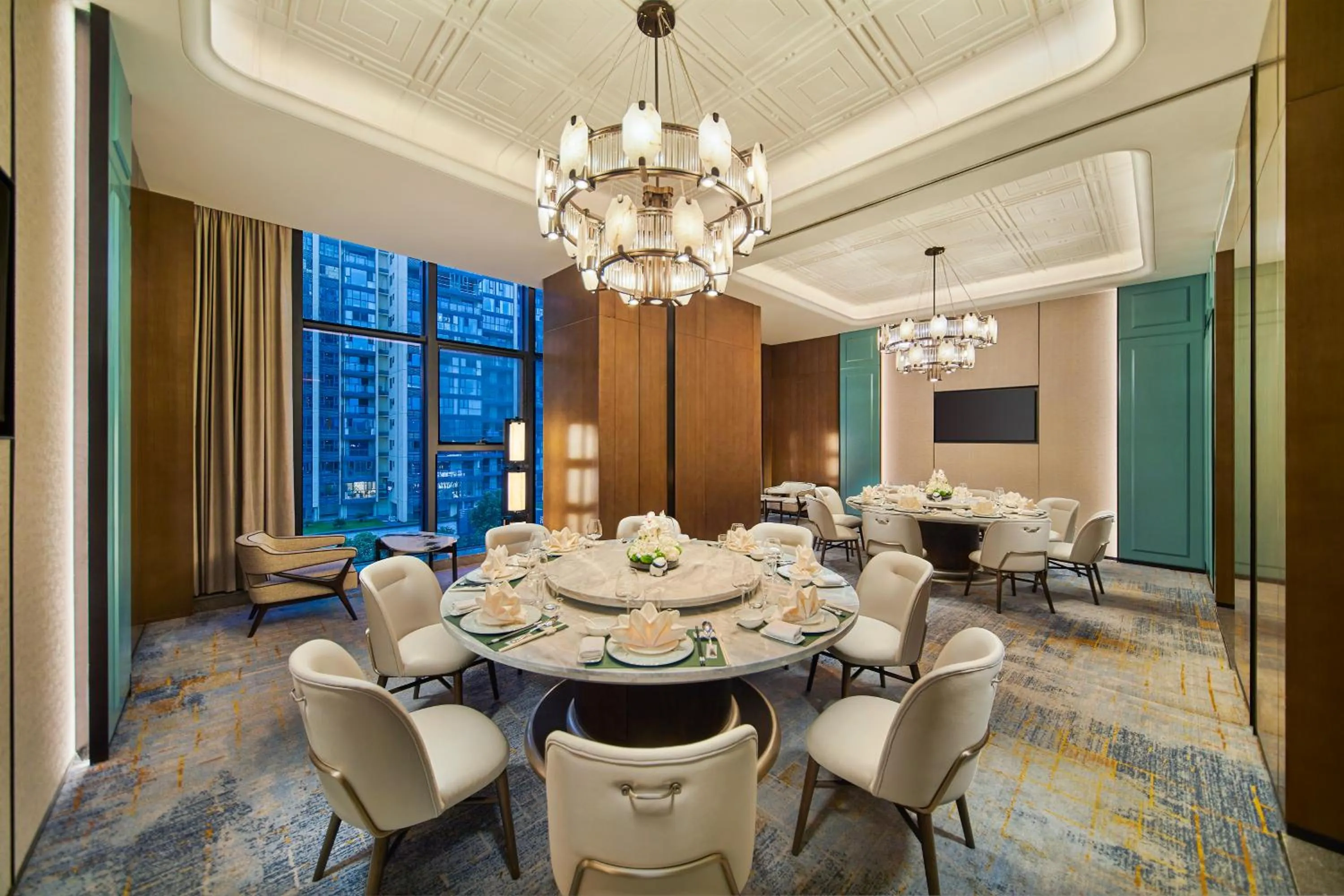 Restaurant/places to eat in DoubleTree By Hilton Ya'An