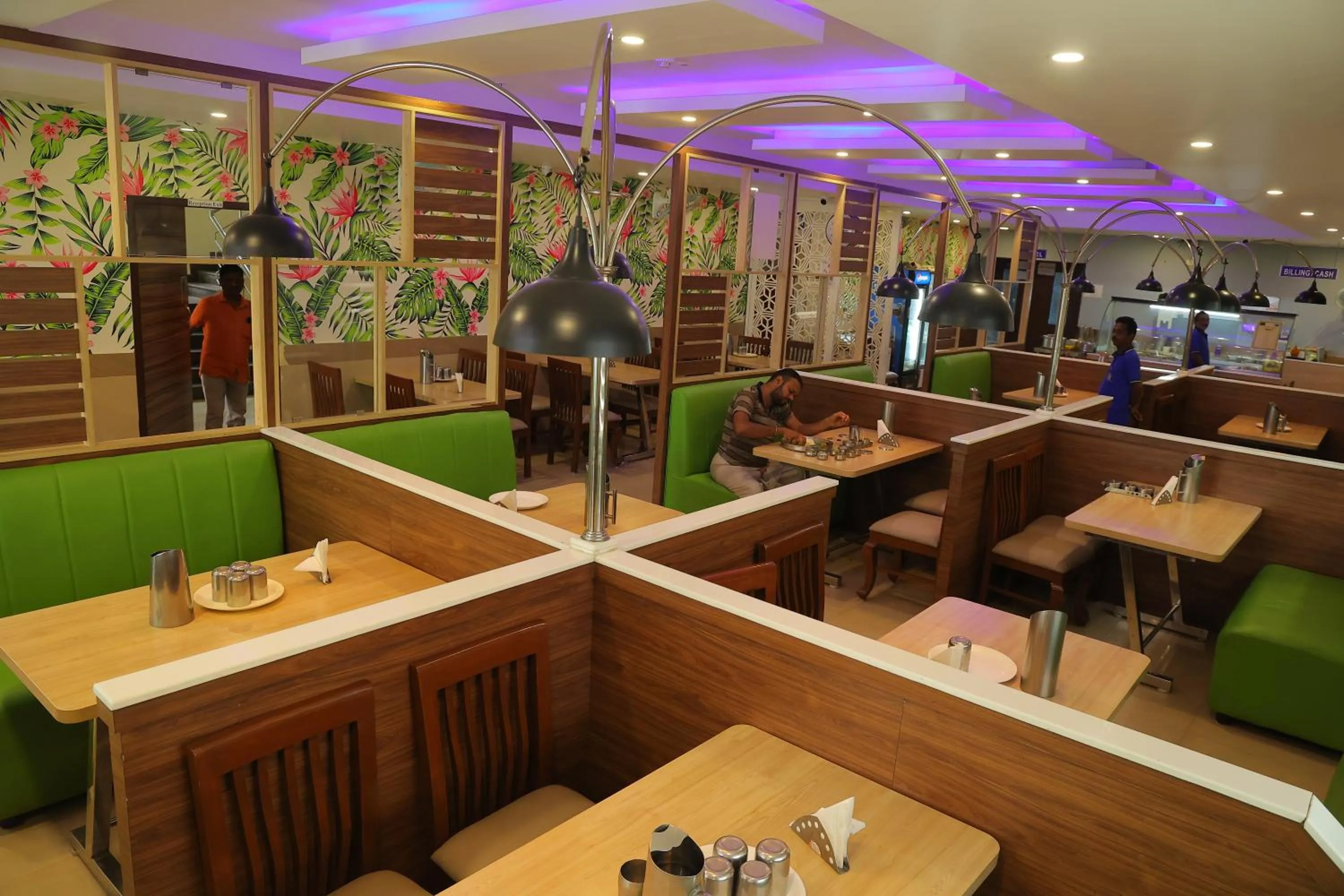 Restaurant/places to eat in Pondy Southern Residency