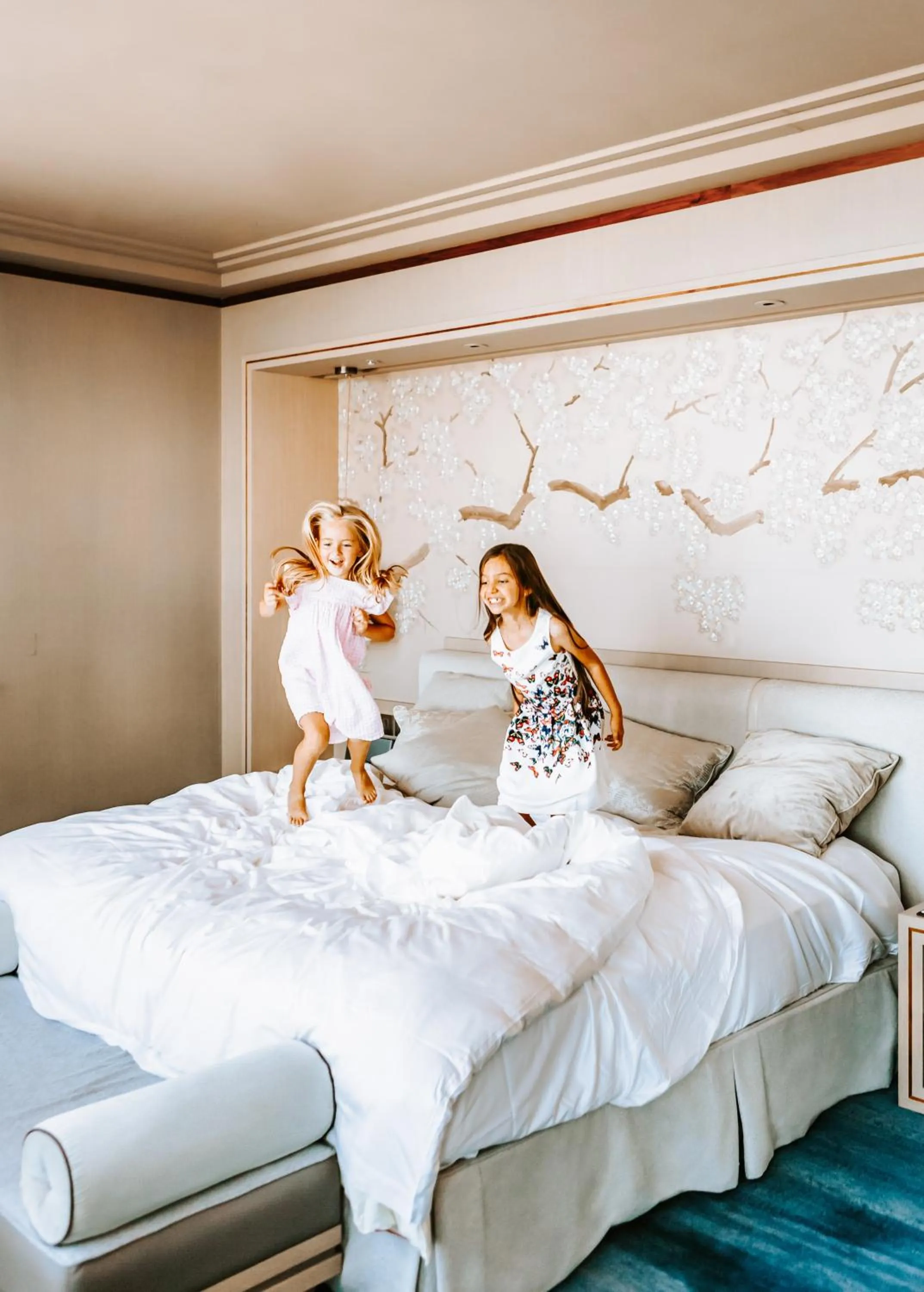 children, Bed in Shangri-La The Shard, London