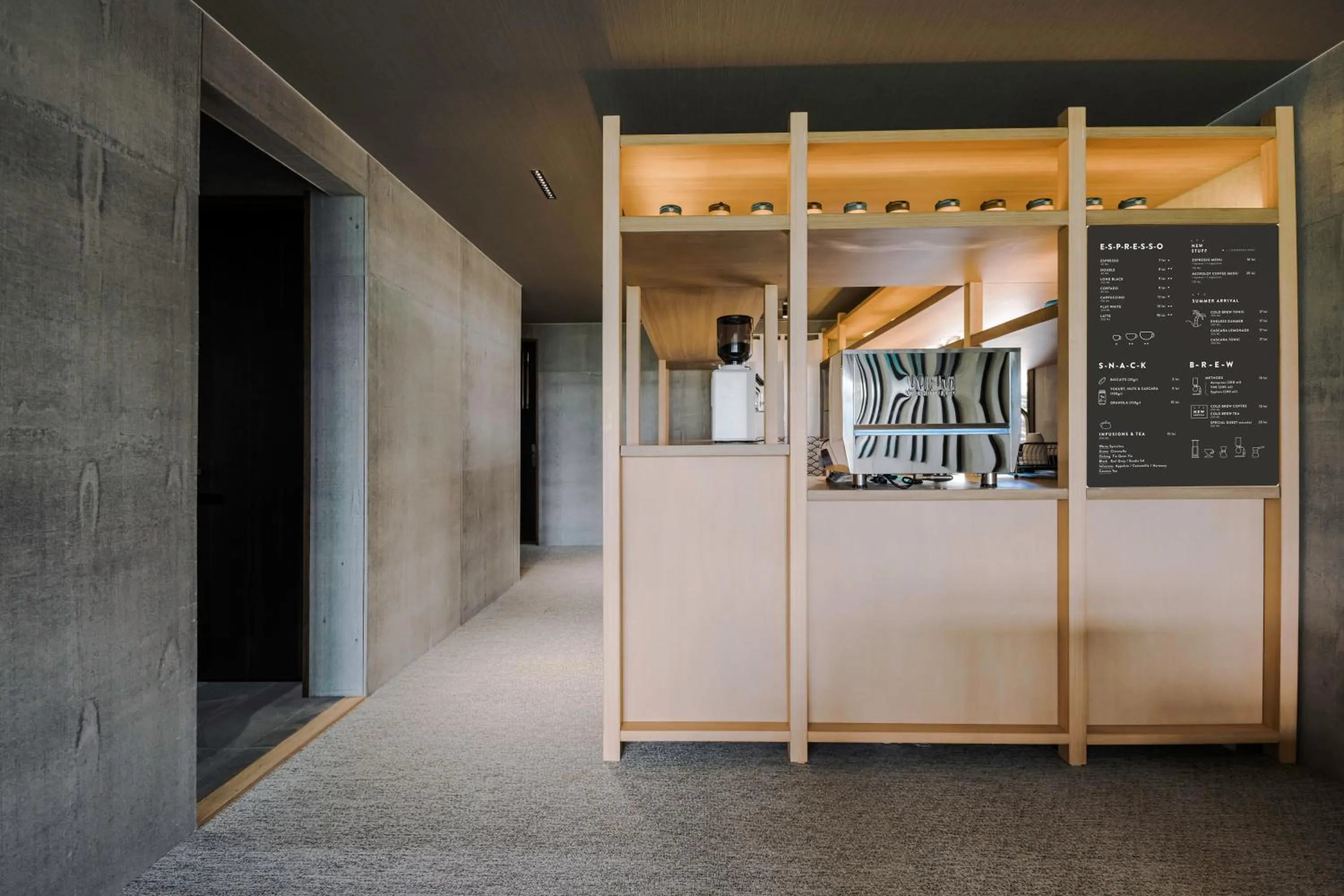 Restaurant/places to eat in SKI INN HAKUBA