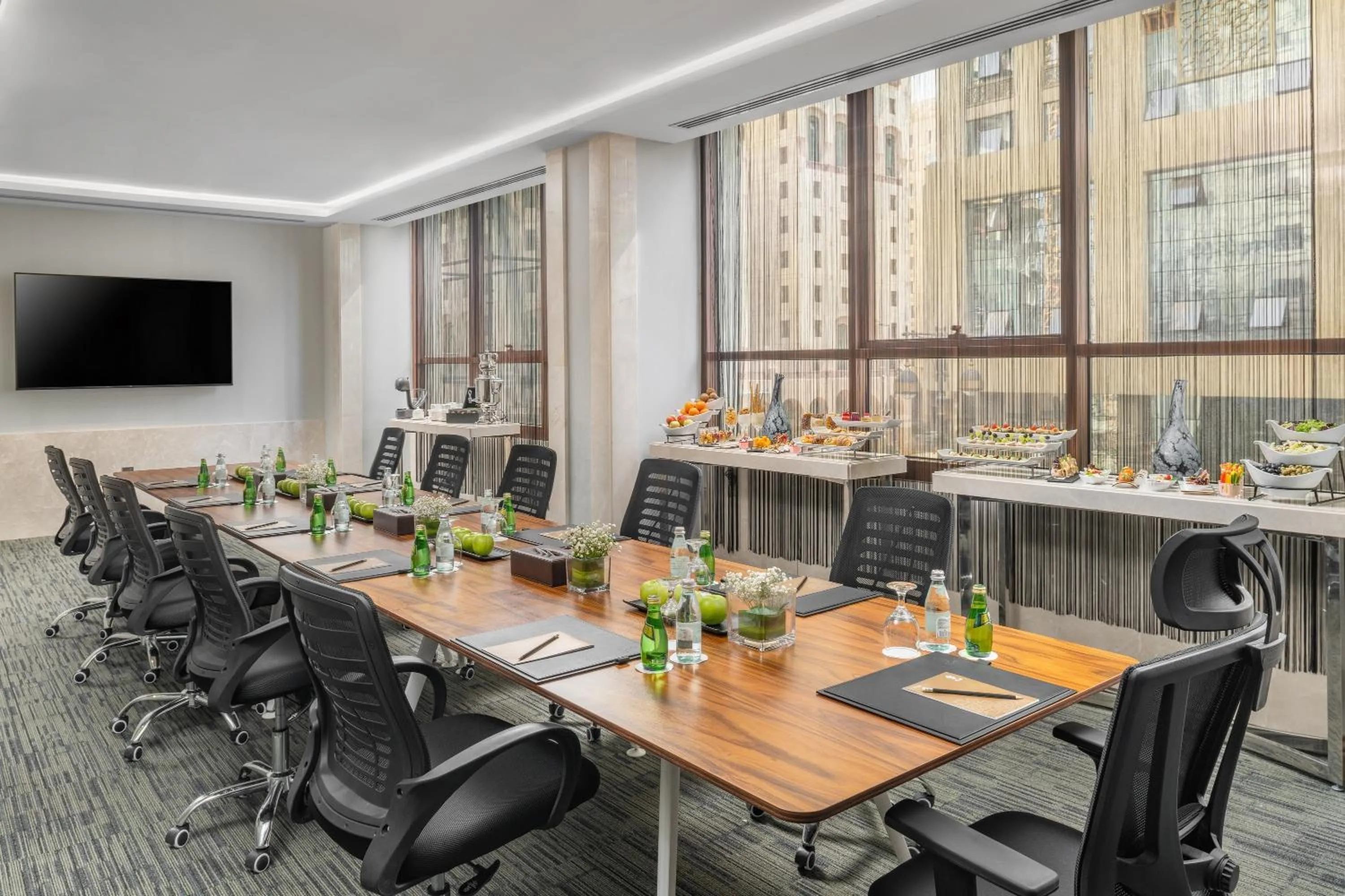 Business facilities in Elaf Al Taqwa Hotel