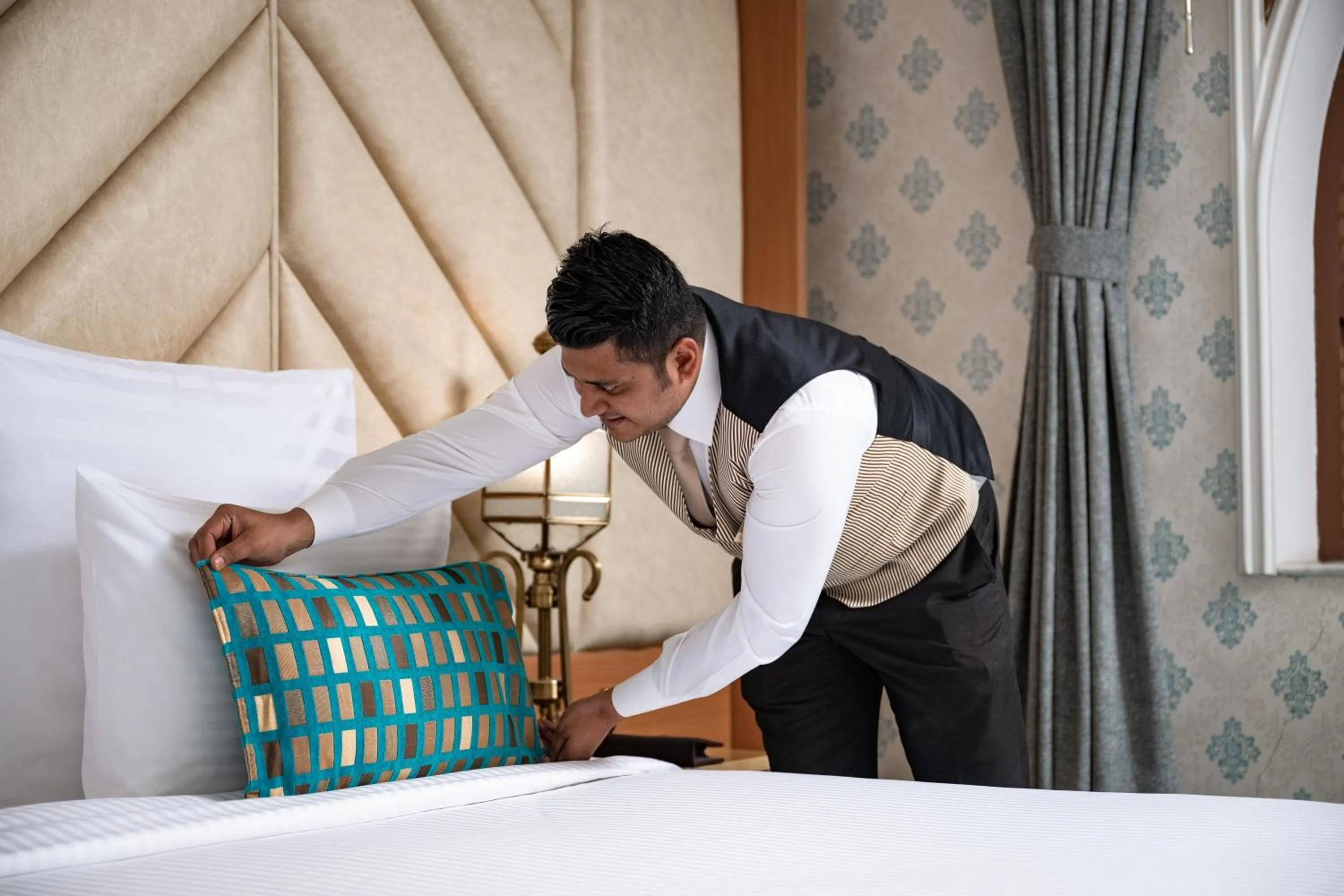 Staff, Bed in Elaf Al Taqwa Hotel