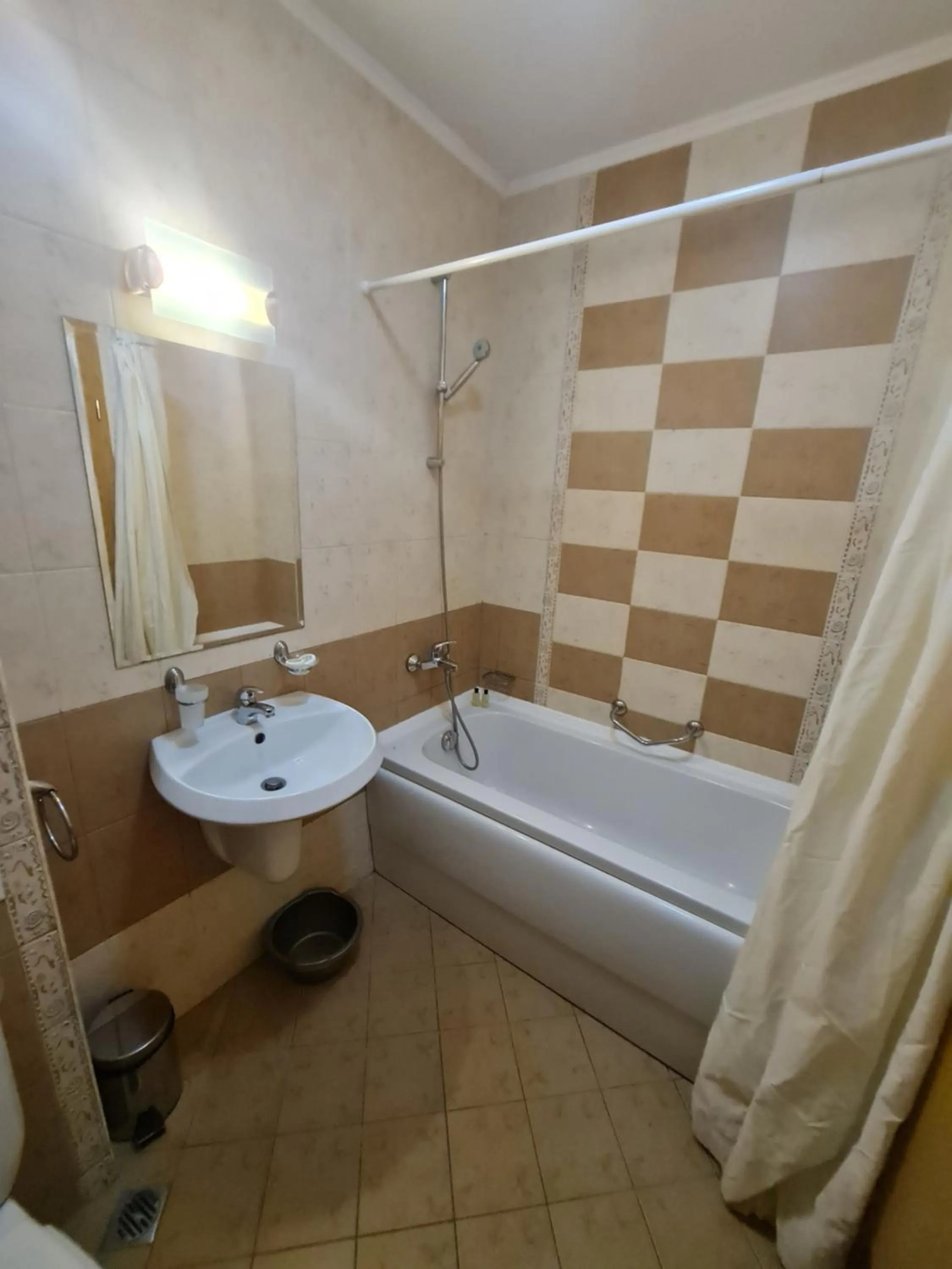 Shower in Royal Sun premium apartment