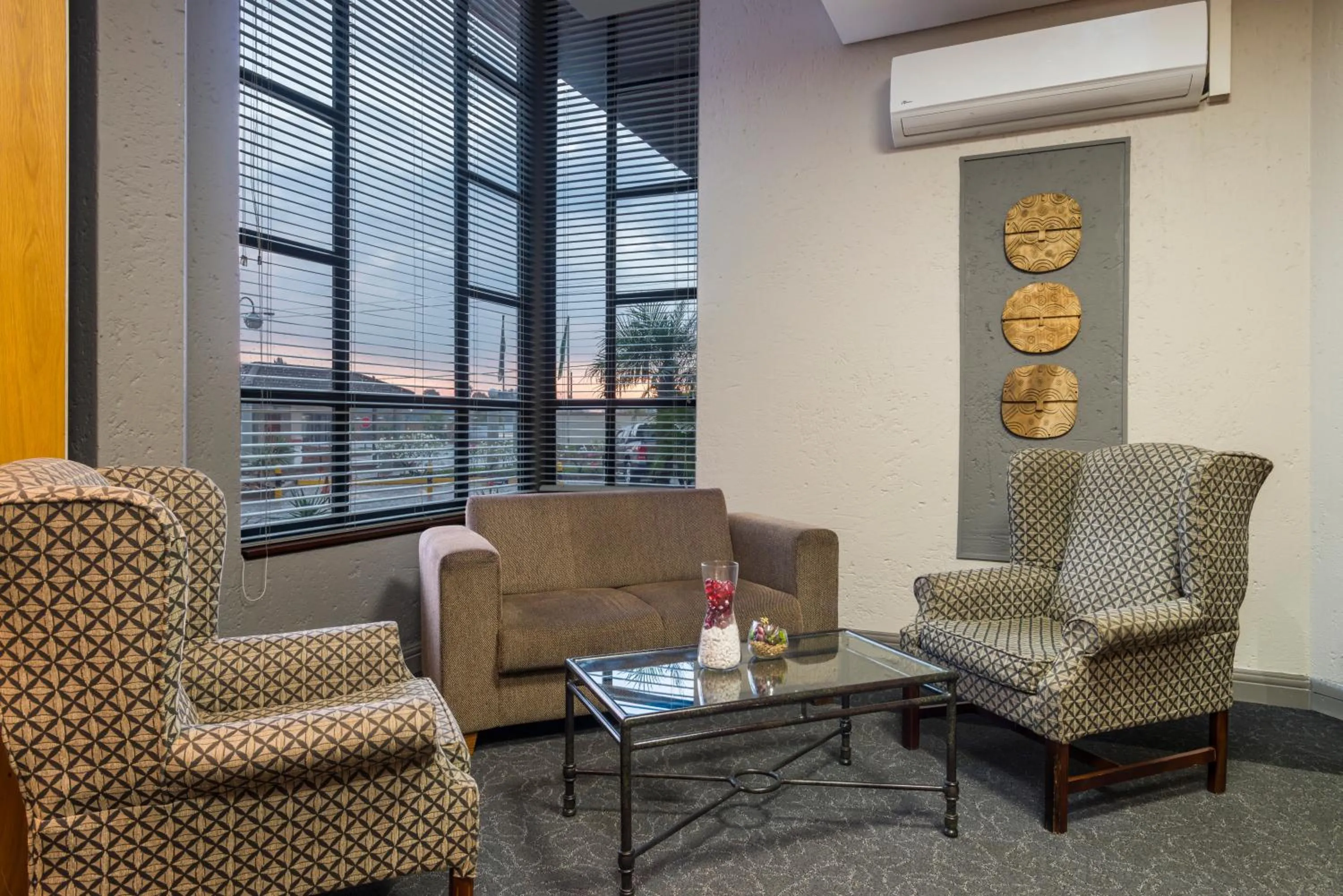 Lounge or bar in aha Kopanong Hotel & Conference Centre