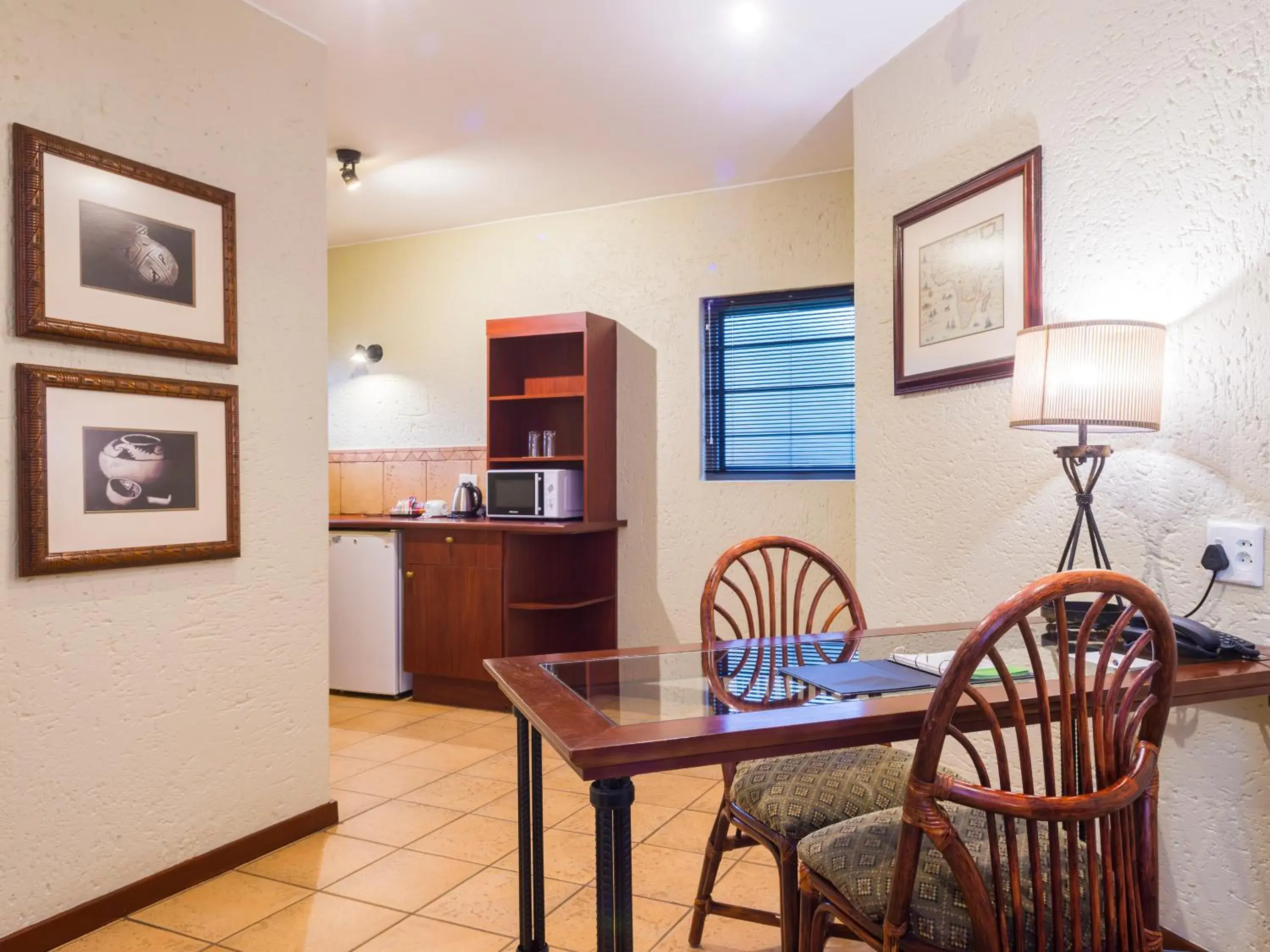 Suite - single occupancy in aha Kopanong Hotel & Conference Centre Suite - single occupancy in aha Kopanong Hotel & Conference Centre