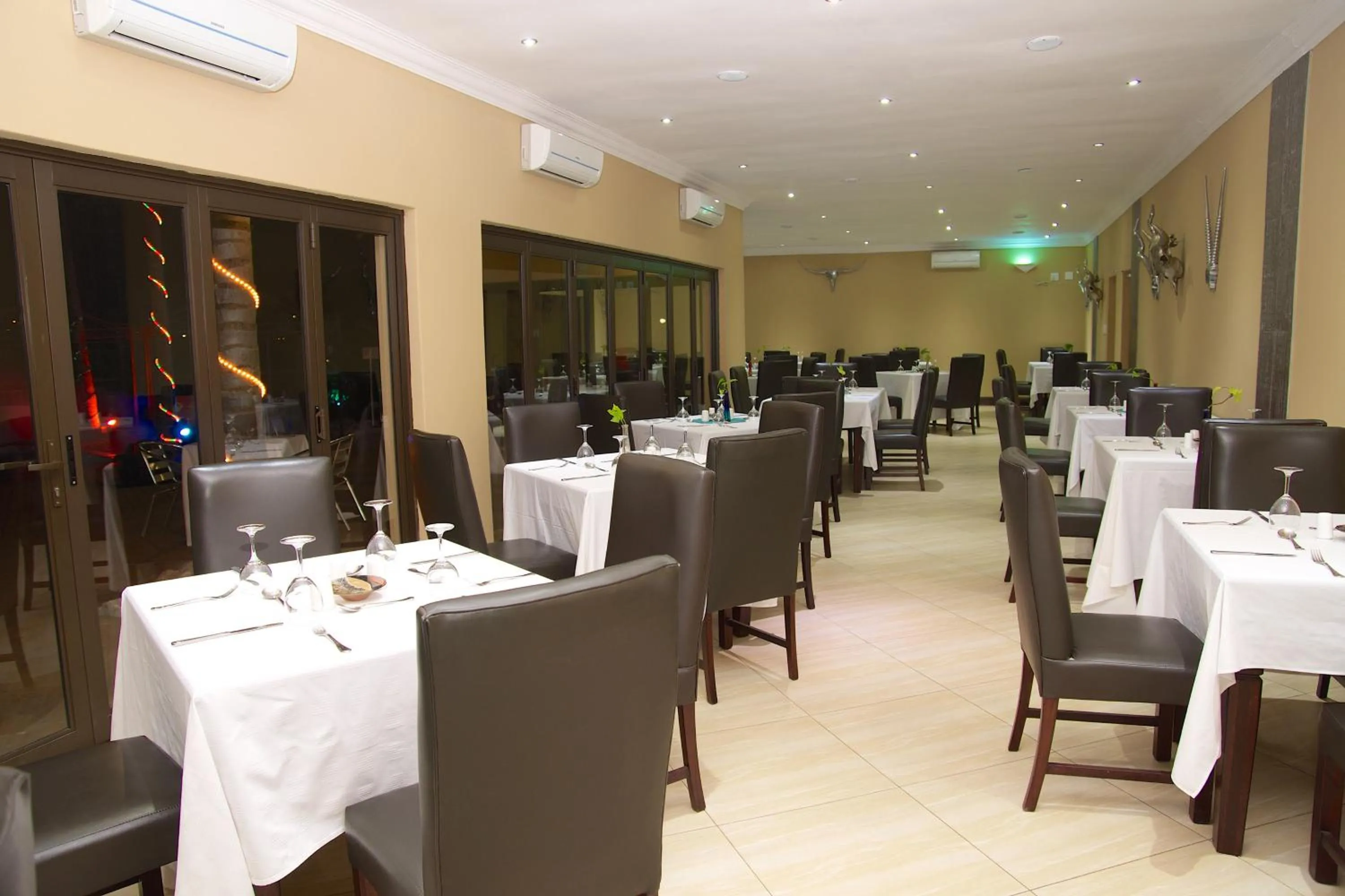 Restaurant/places to eat in Destiny Lodge