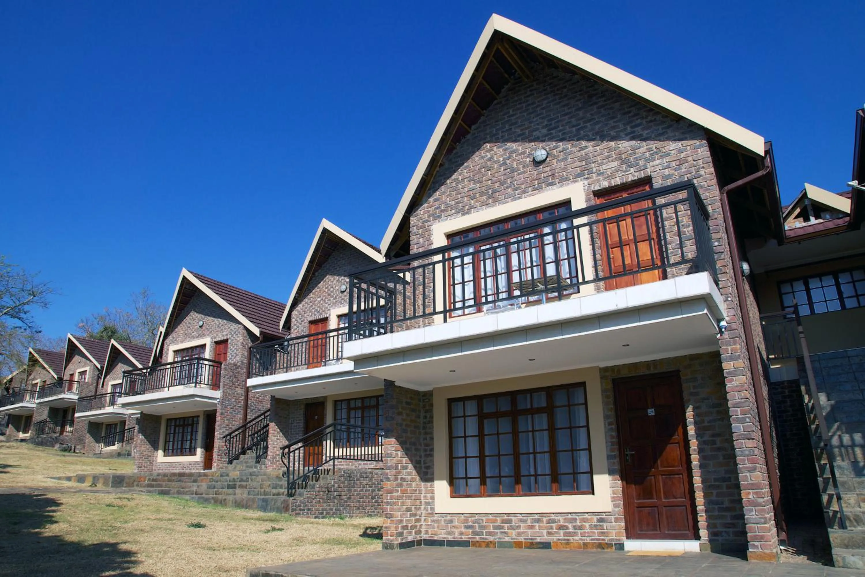 Facade/entrance in Destiny Lodge