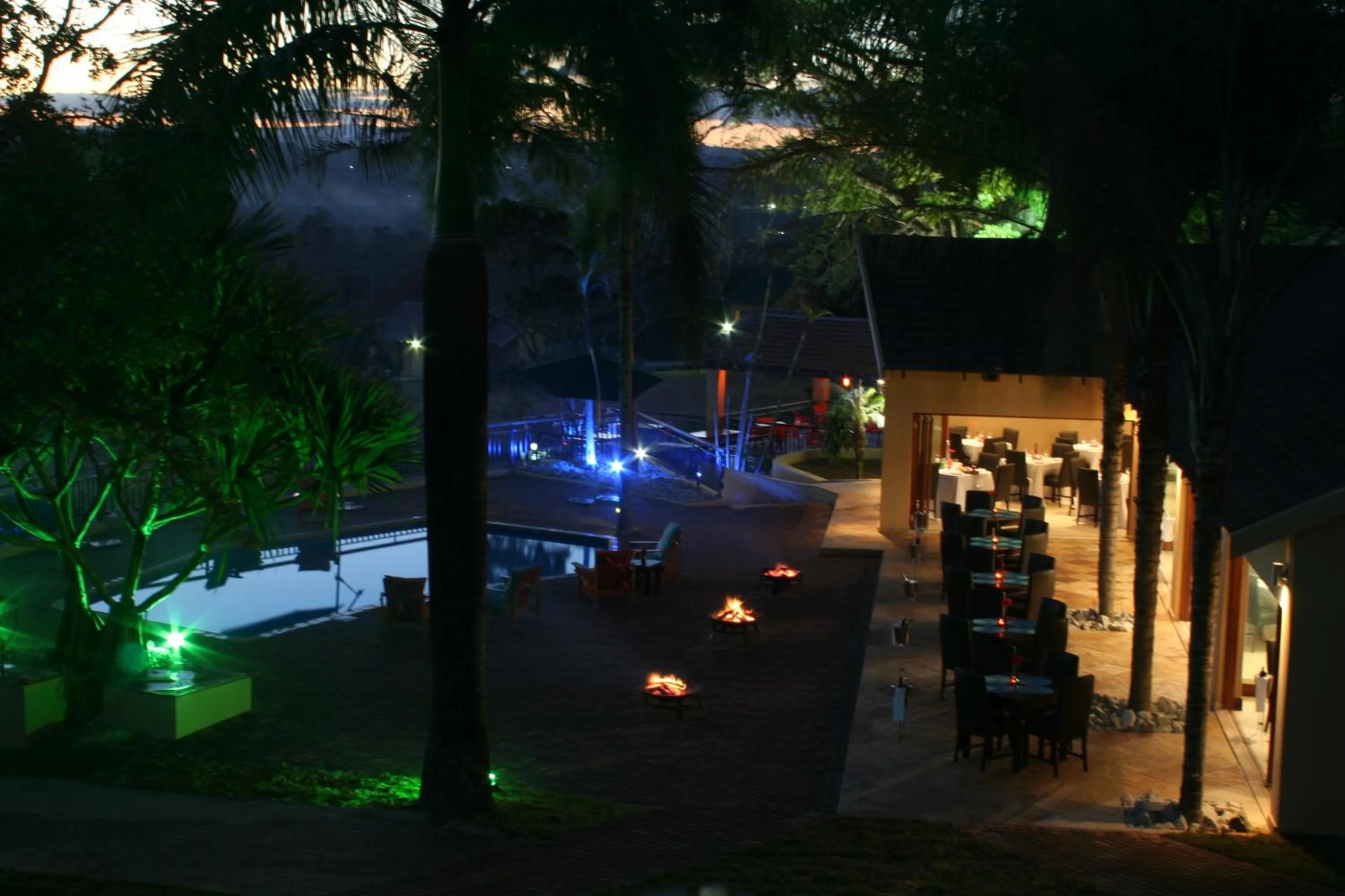 Restaurant/places to eat in Destiny Lodge