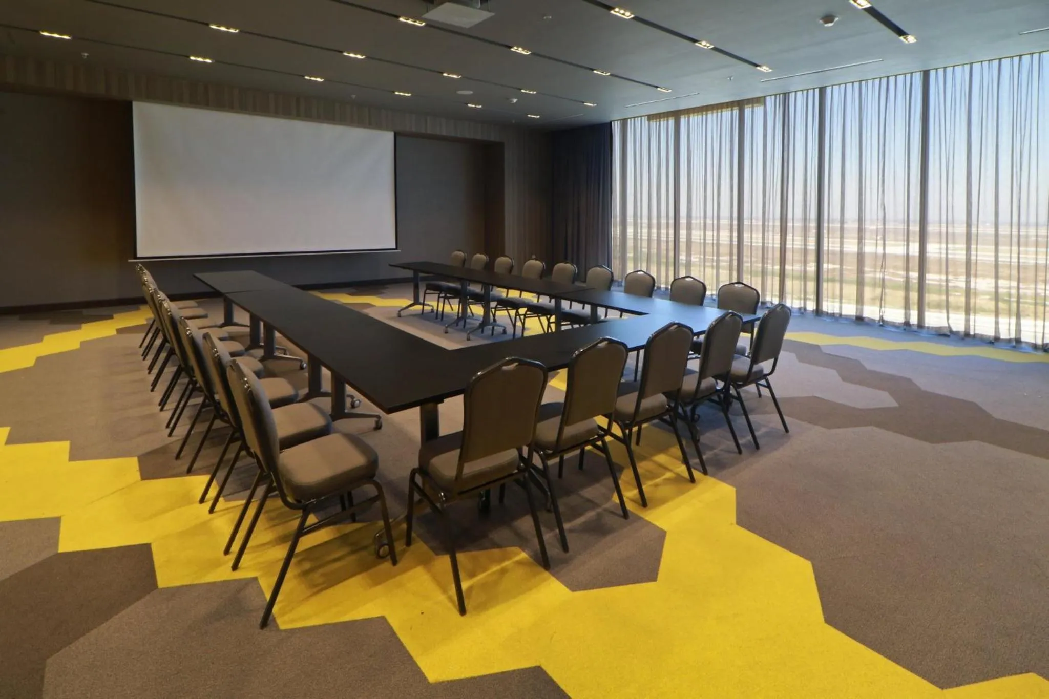 Meeting/conference room in Holiday Inn & Suites - Mexico Felipe Angeles Airport by IHG