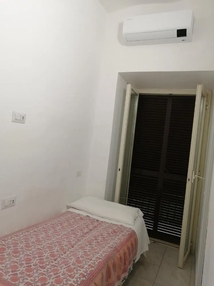 Bed in Roma Prince Inn accommodation