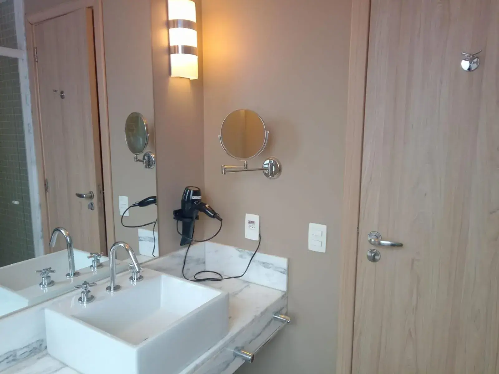 King Suite in eSuites Savassi Toscanini King Suite in eSuites Savassi Toscanini