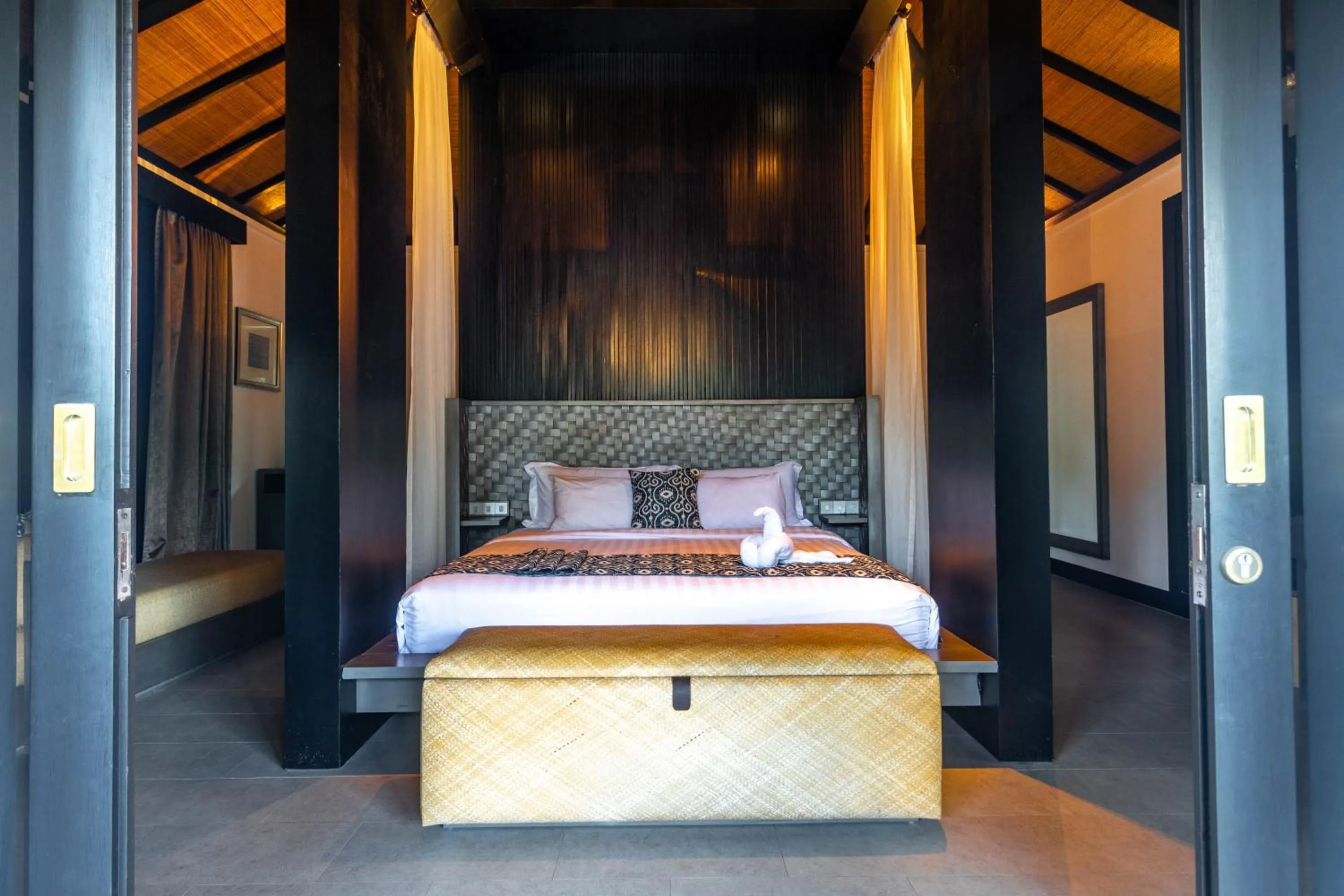 Bed in Surya Melasti Beach Villa