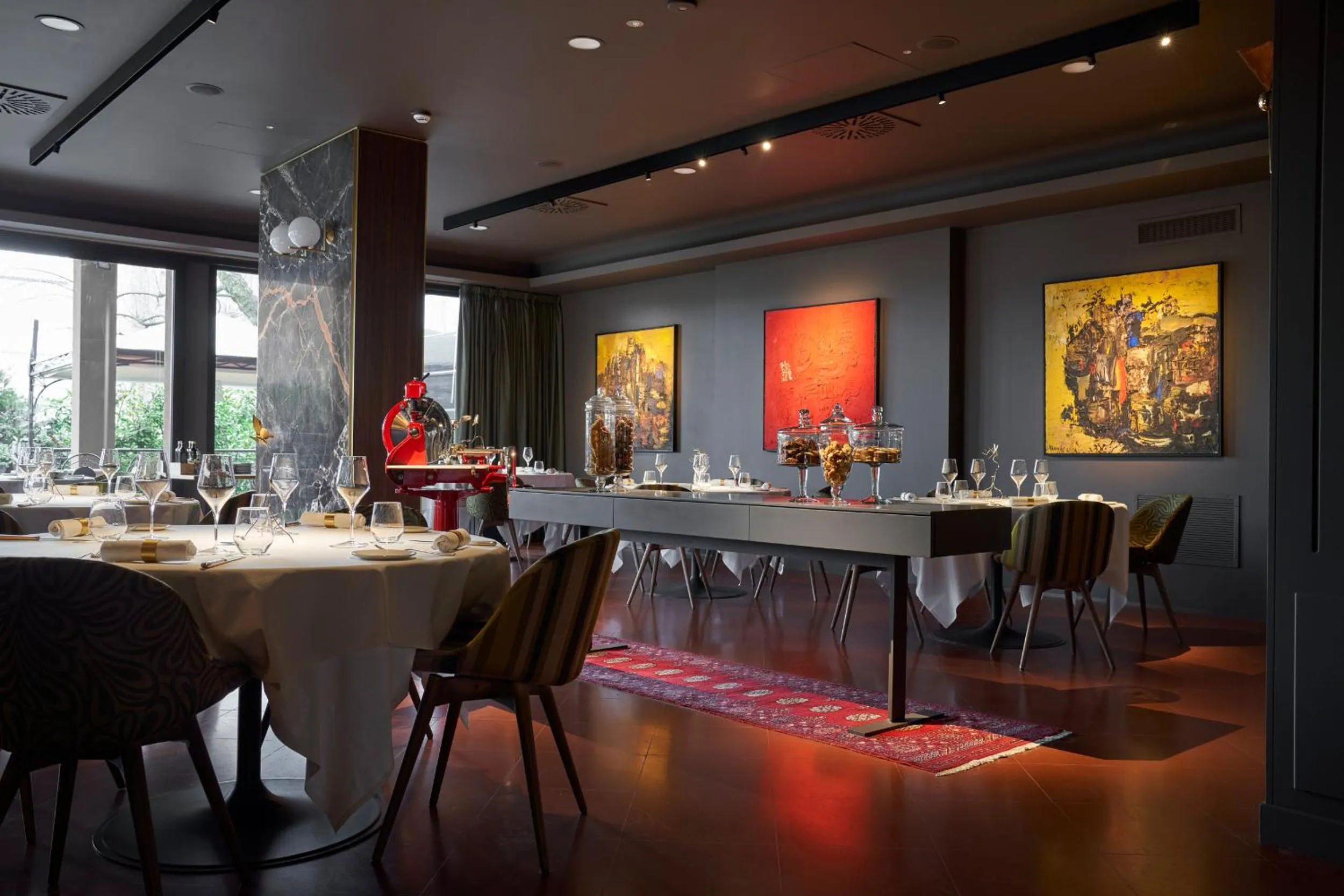 Restaurant/places to eat in Executive Spa Hotel