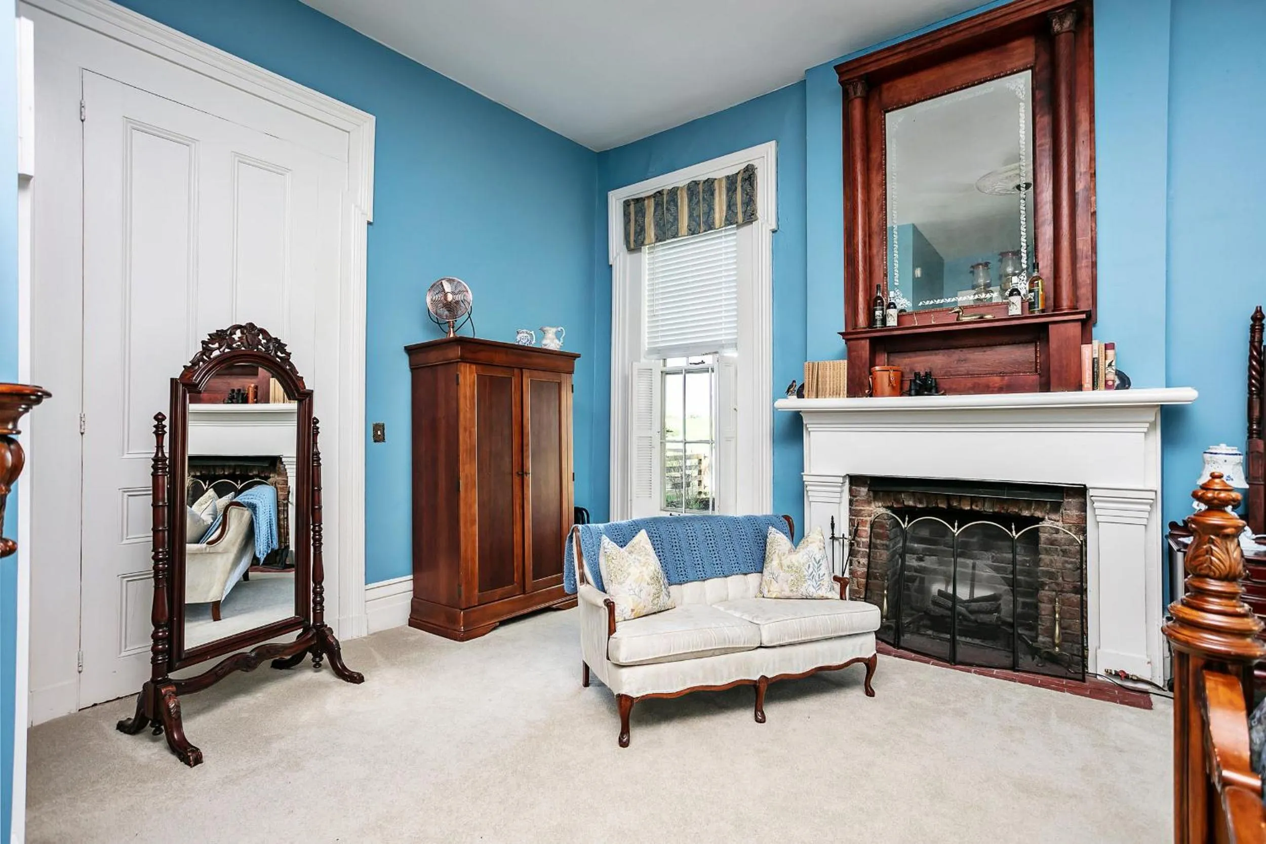 Maple Hill Manor Bed & Breakfast