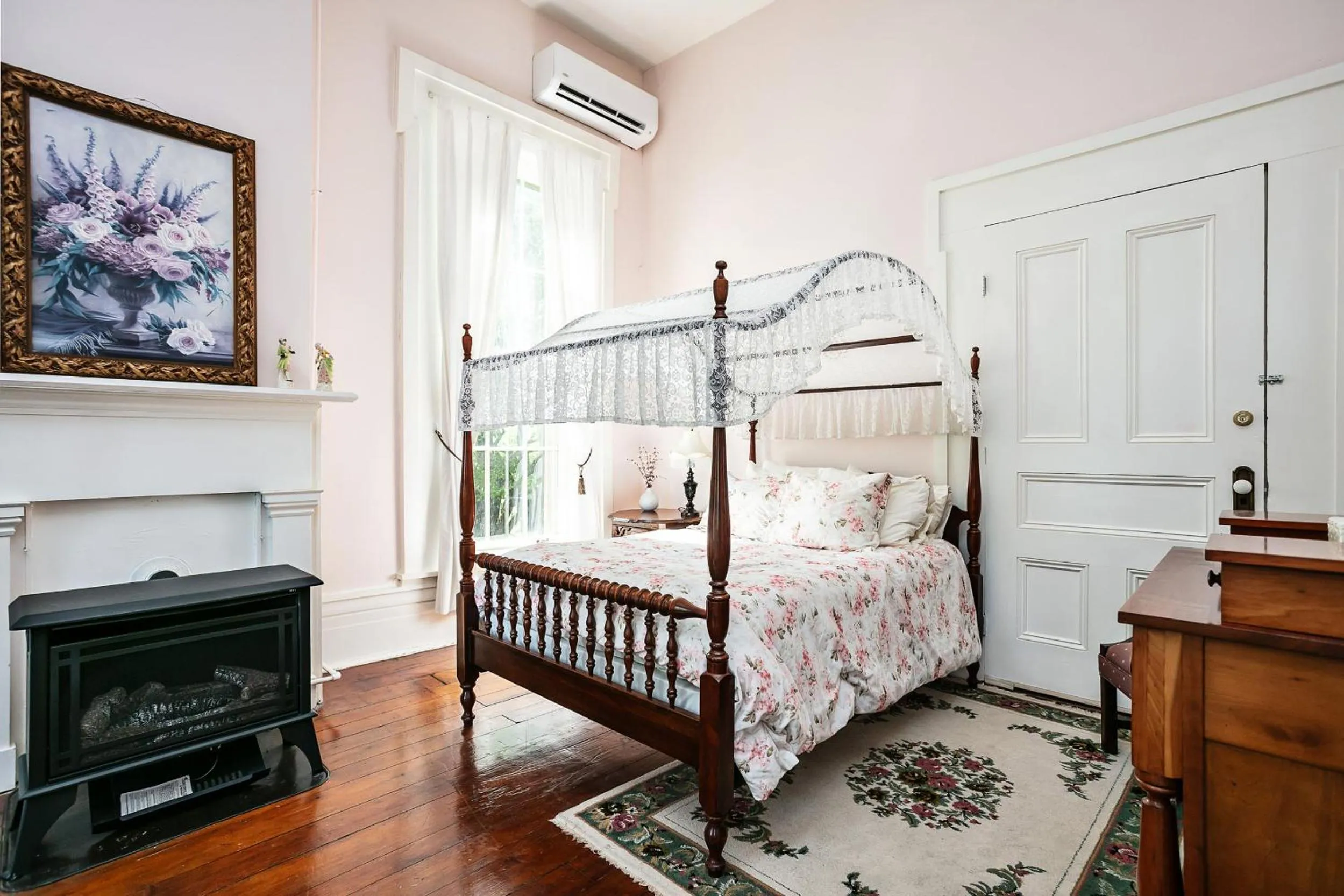 Maple Hill Manor Bed & Breakfast