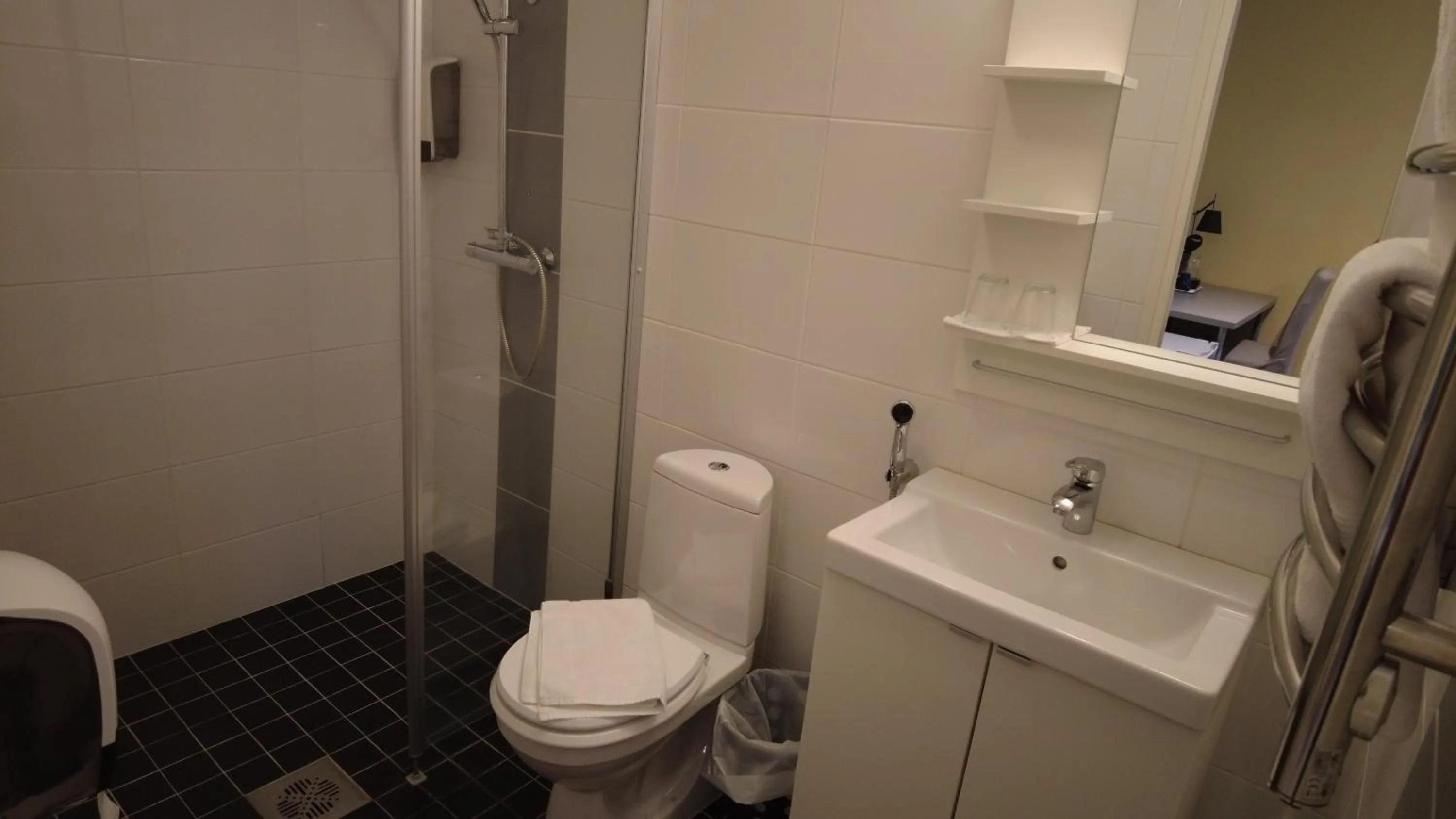 Shower in Lapin Satu