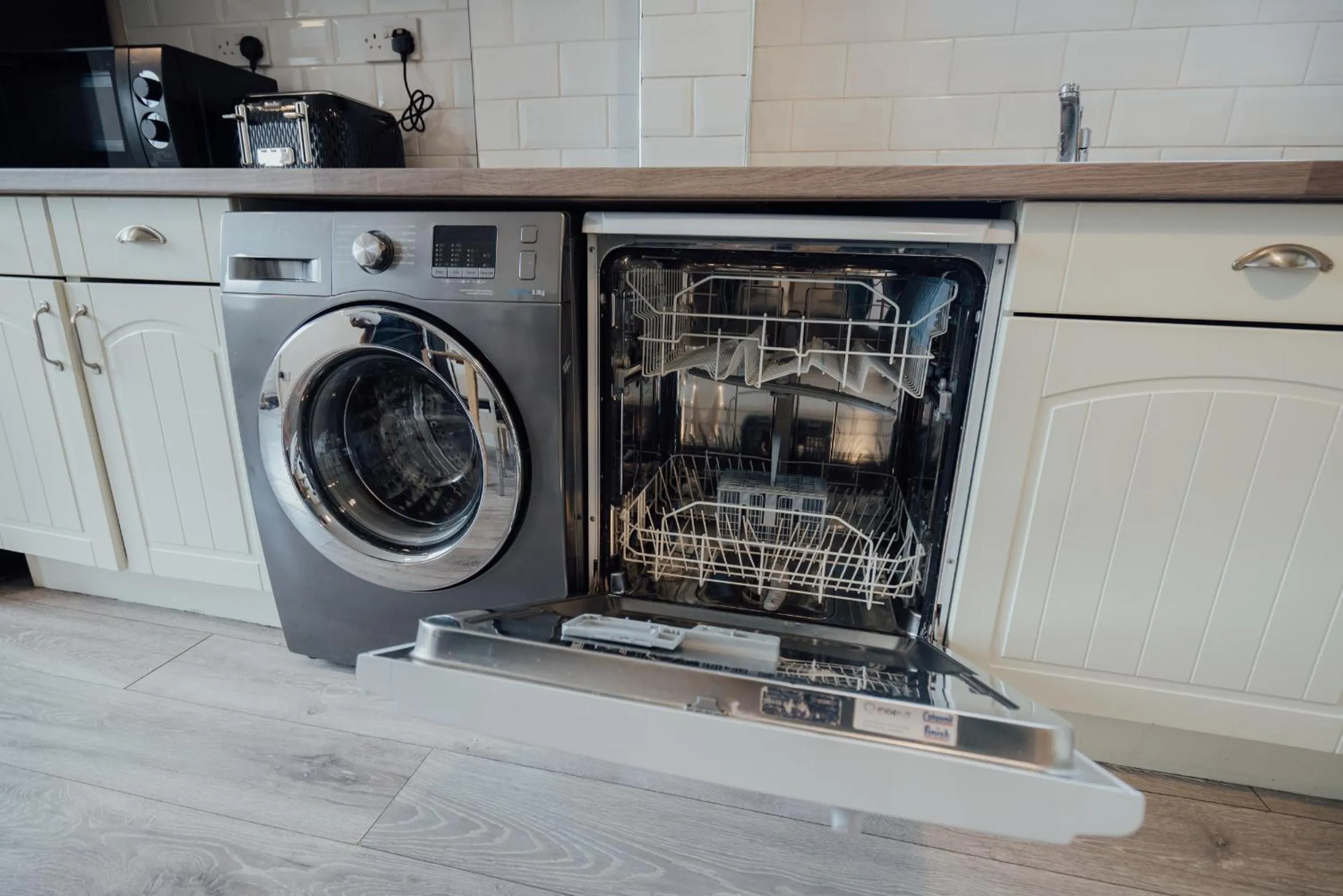 Kitchen or kitchenette in Bellengers Apartments