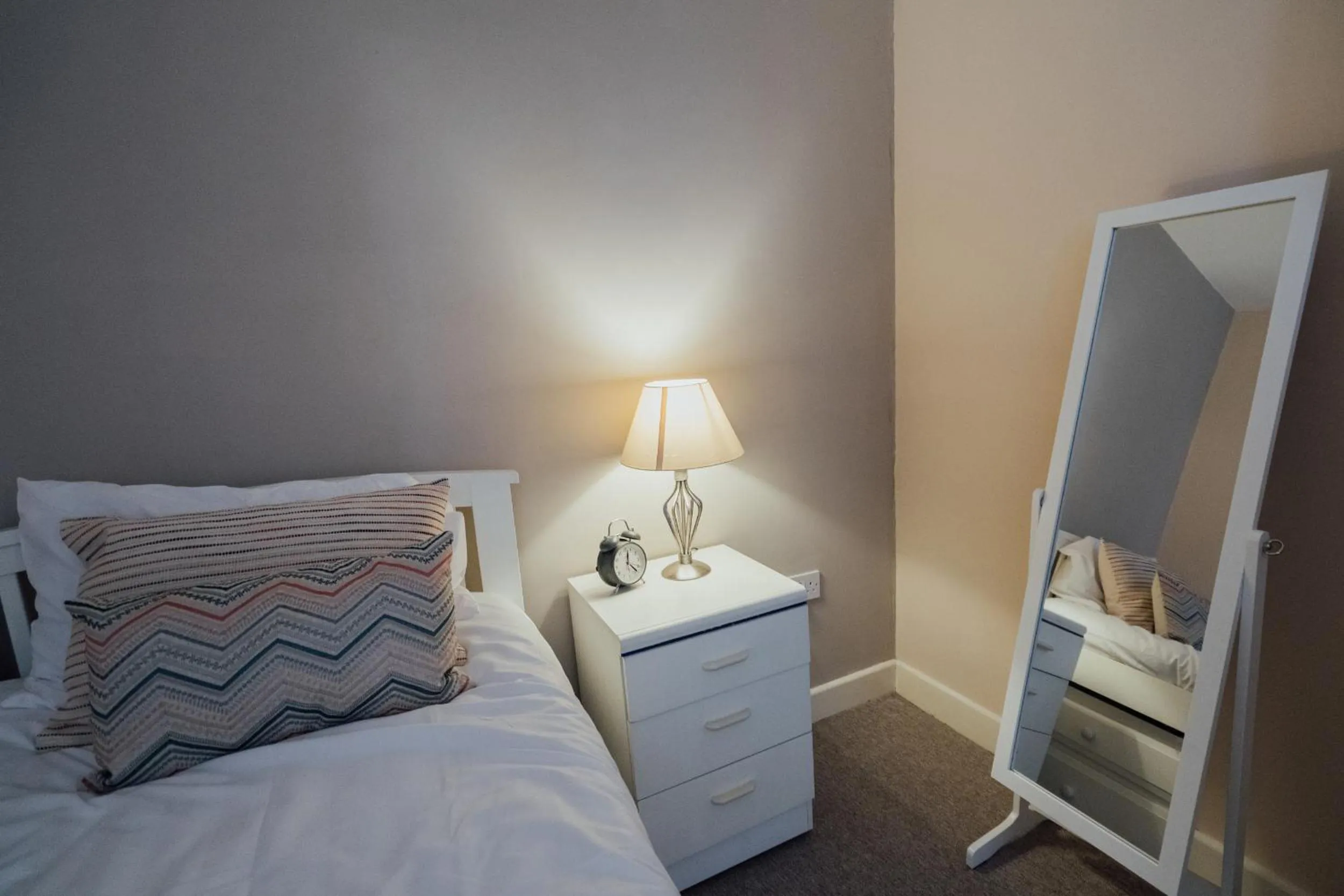 Bedroom in Bellengers Apartments