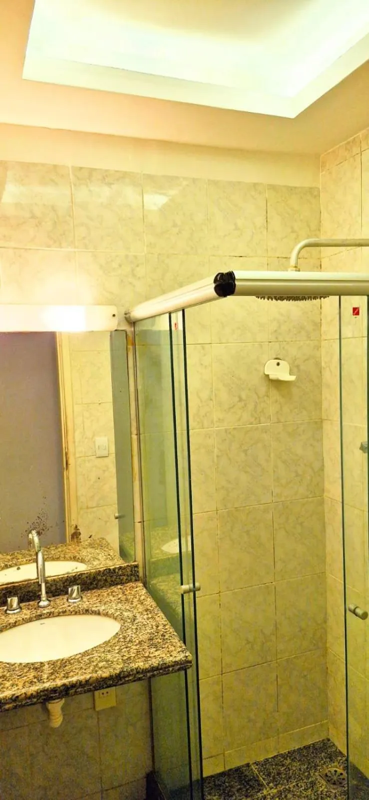 Copacabana 3 quartos ar cond a 2 qds da praia