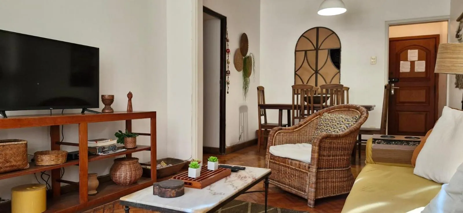 Copacabana 3 quartos ar cond a 2 qds da praia