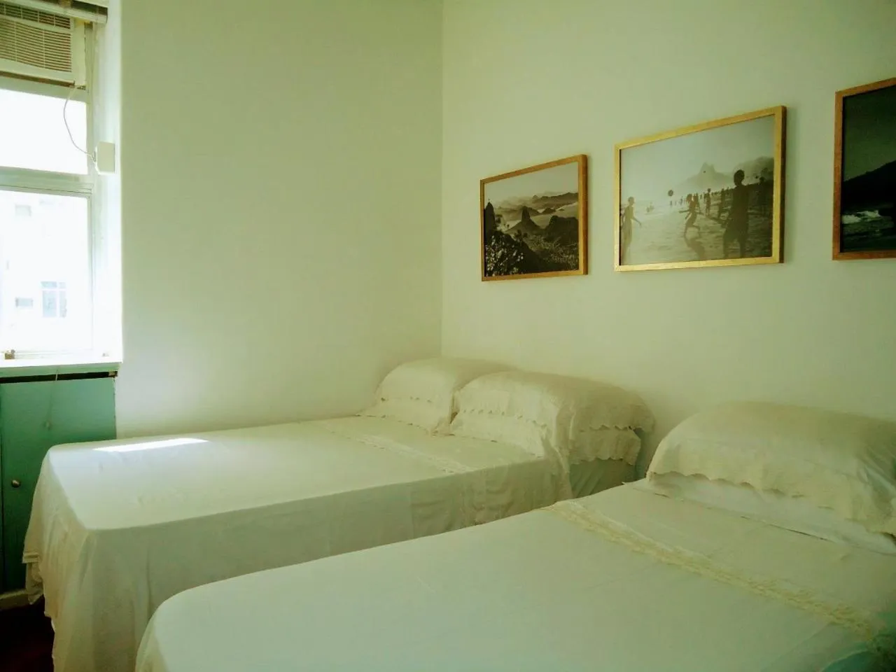 Bed in Copacabana 3 quartos ar cond a 2 qds da praia