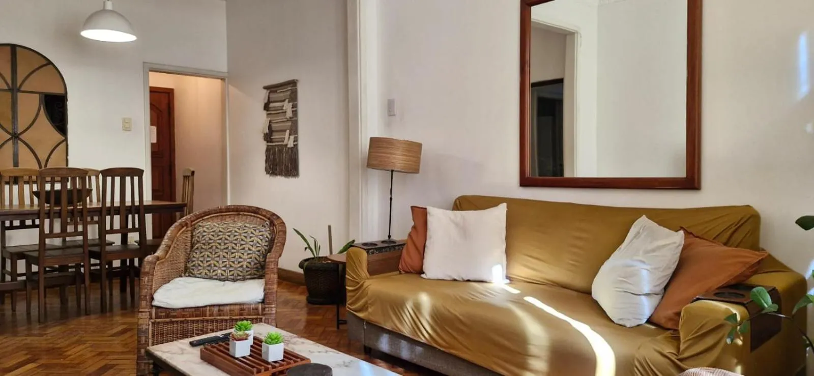 Copacabana 3 quartos ar cond a 2 qds da praia