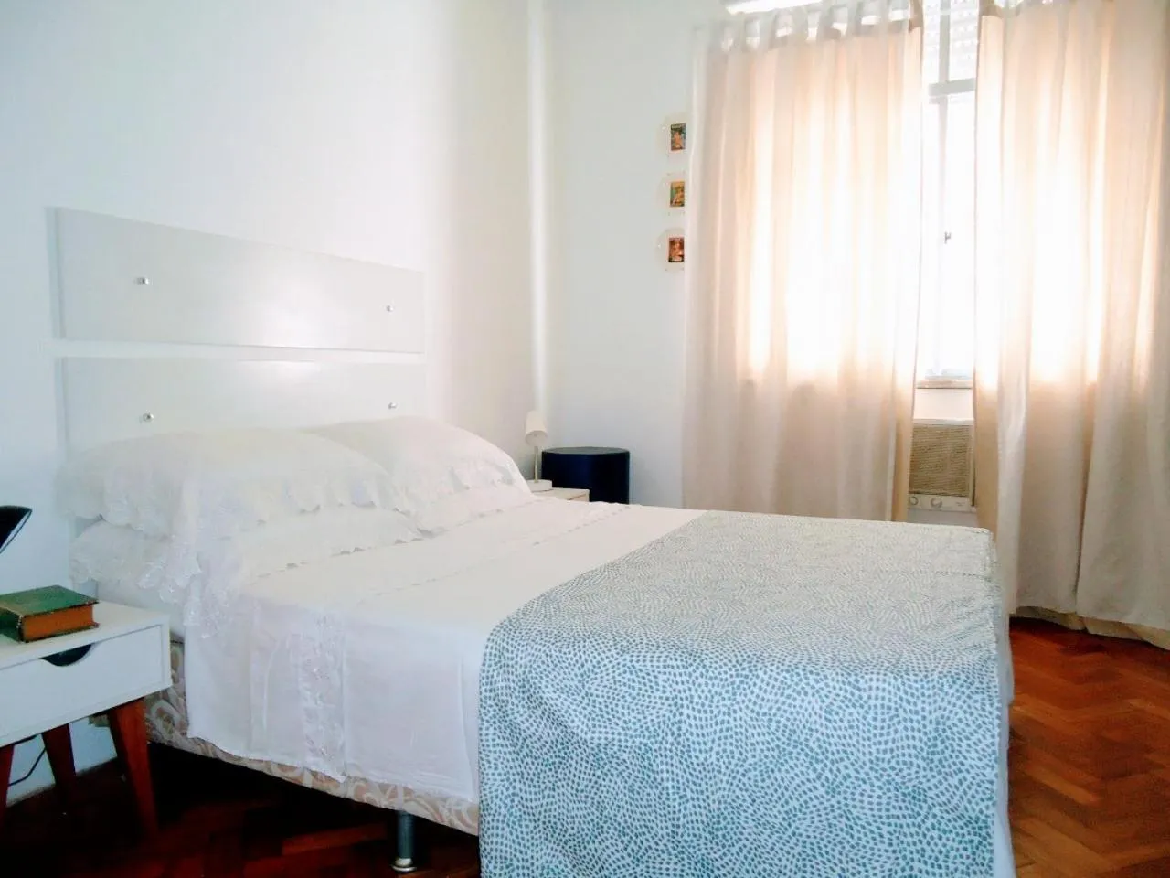 Bed in Copacabana 3 quartos ar cond a 2 qds da praia