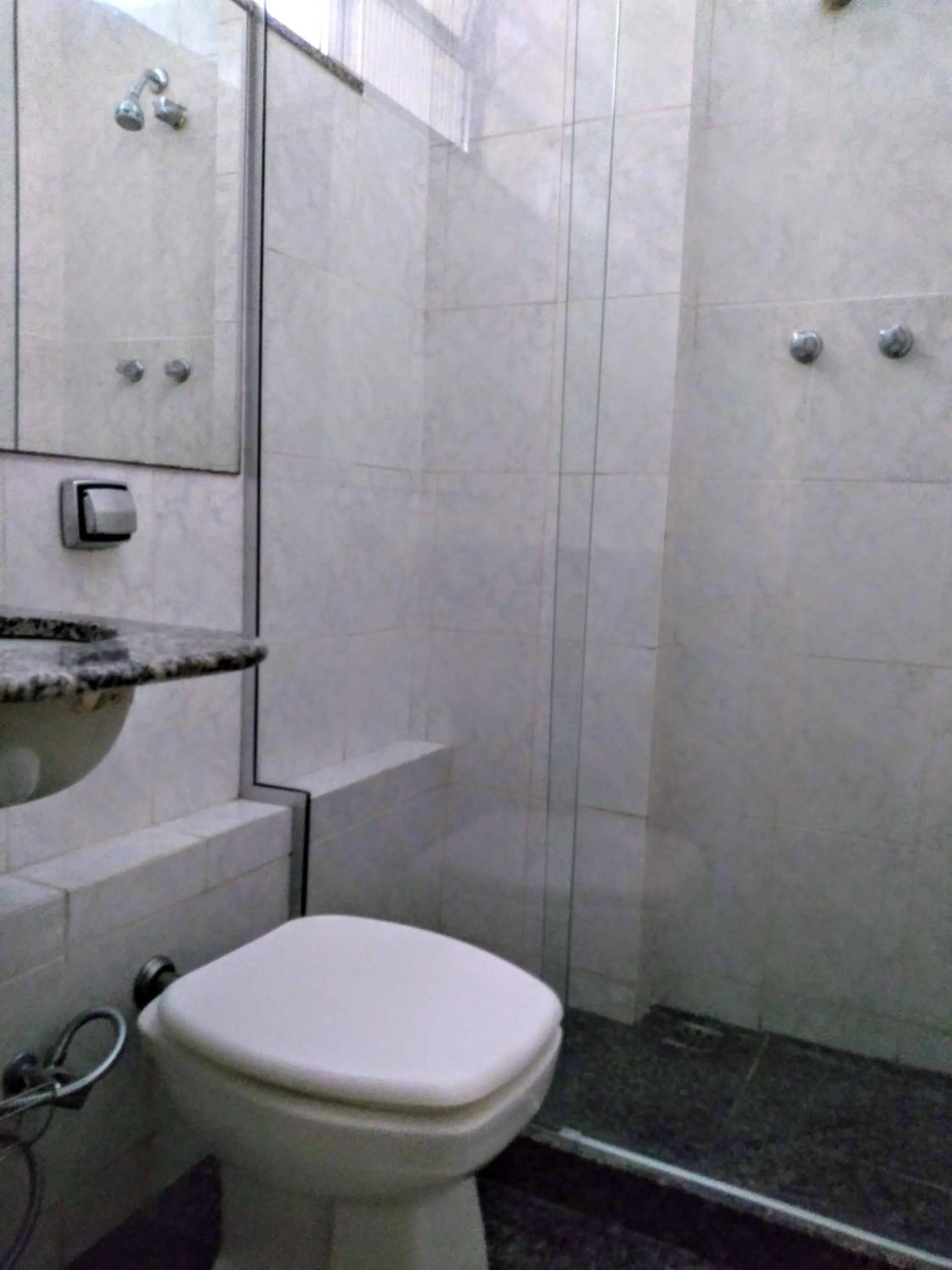 Shower in Copacabana 3 quartos ar cond a 2 qds da praia