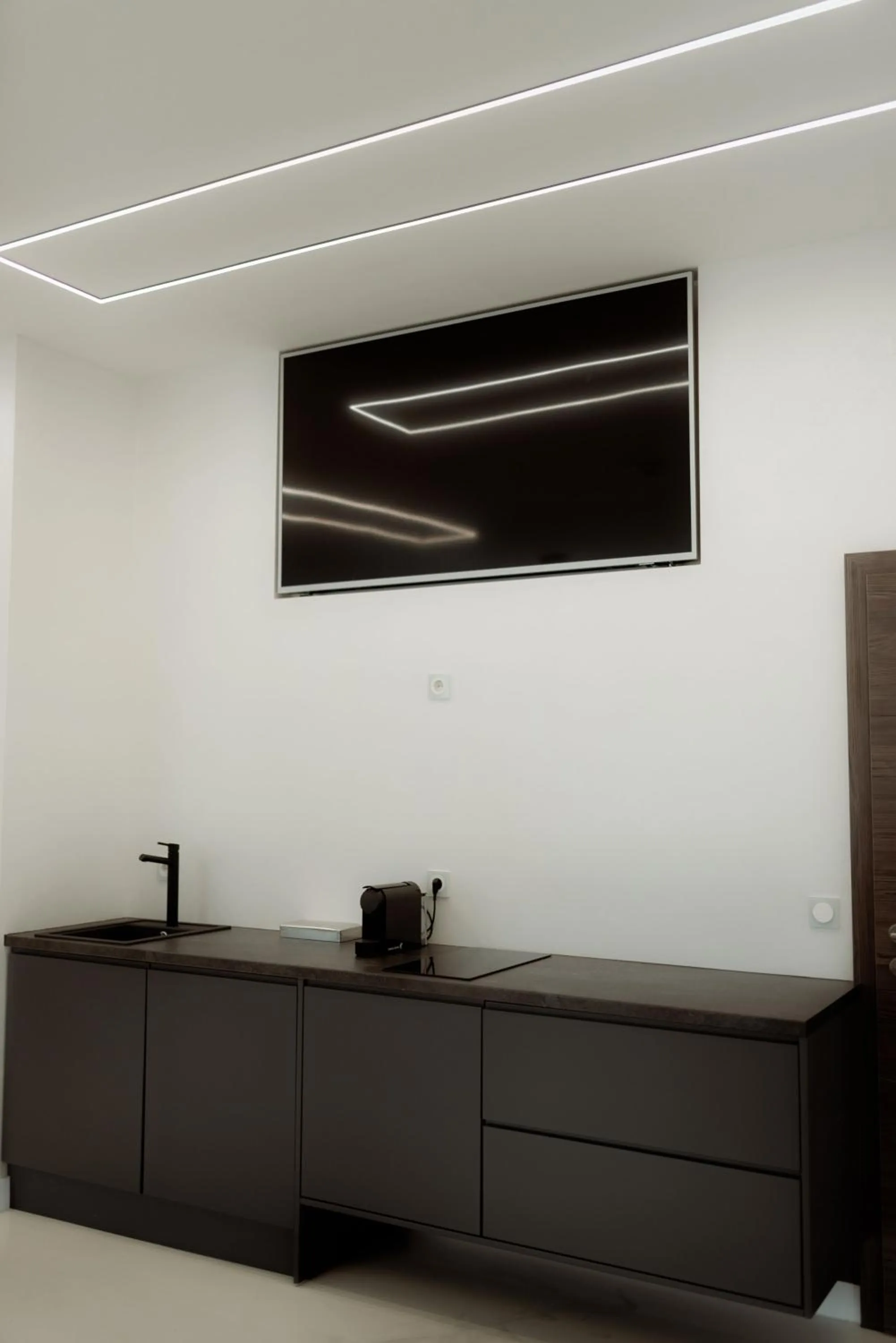 TV and multimedia in NED Hotel