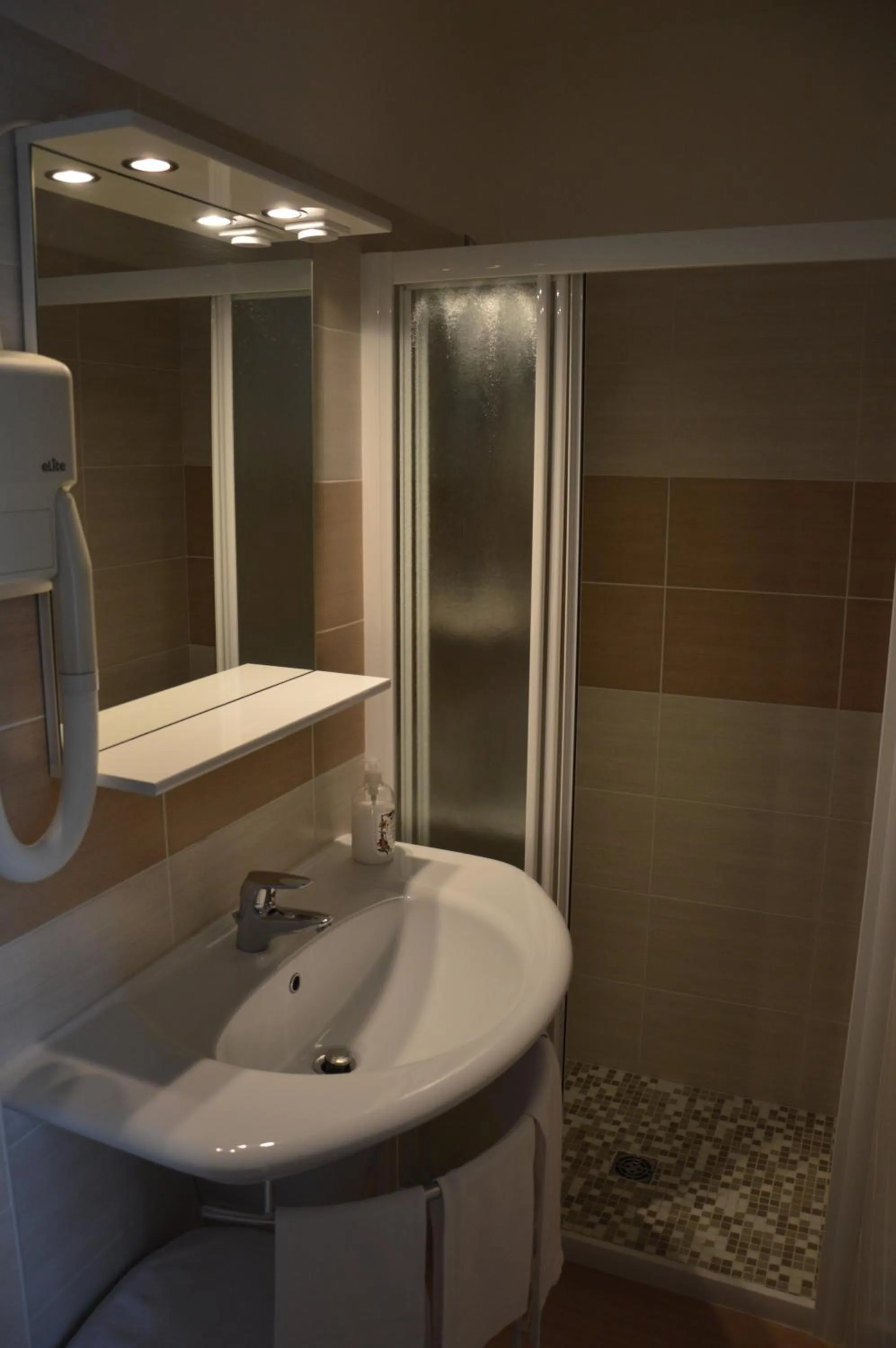 Bathroom in Hotel Blanchetti