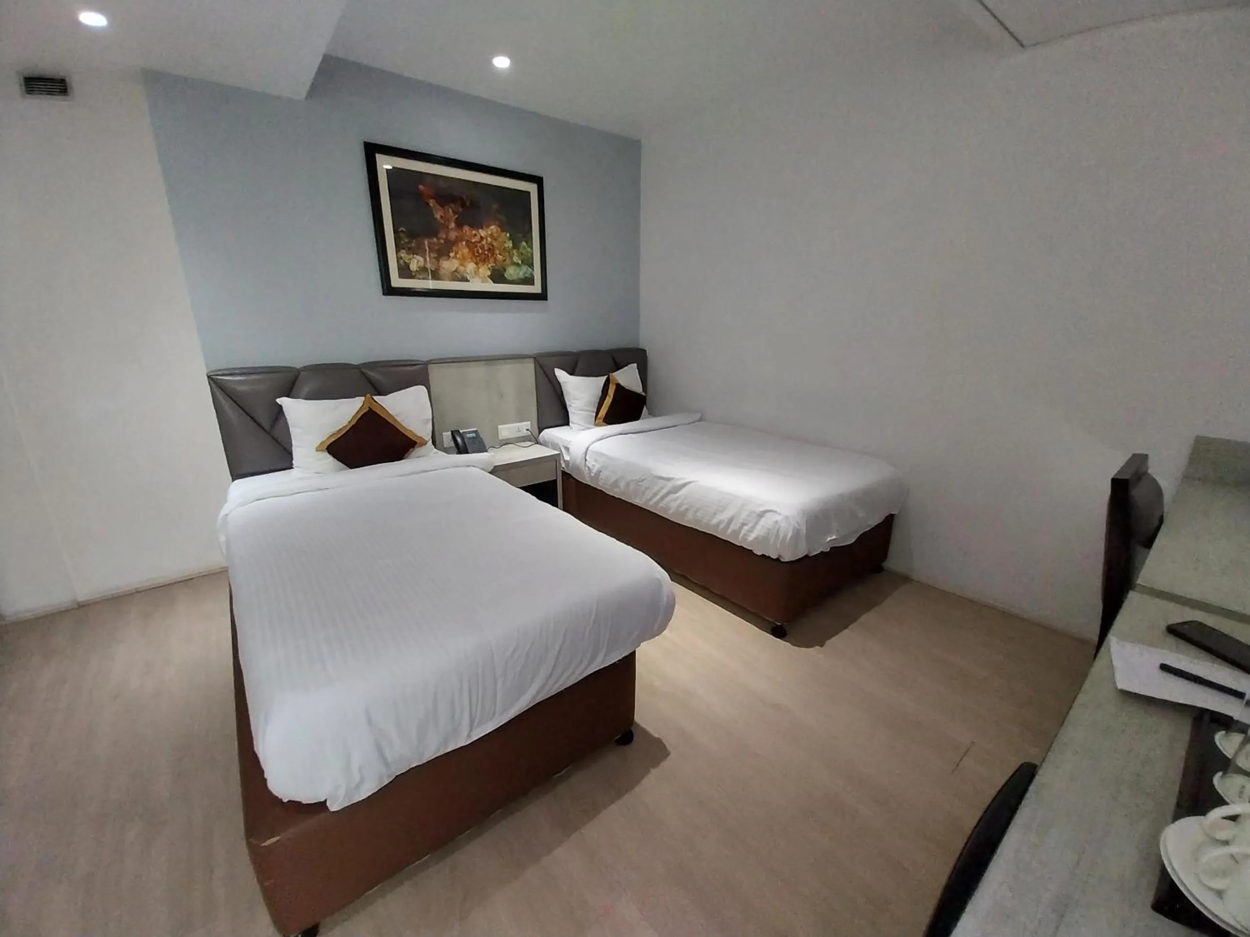 Bedroom, Bed in Poiisse