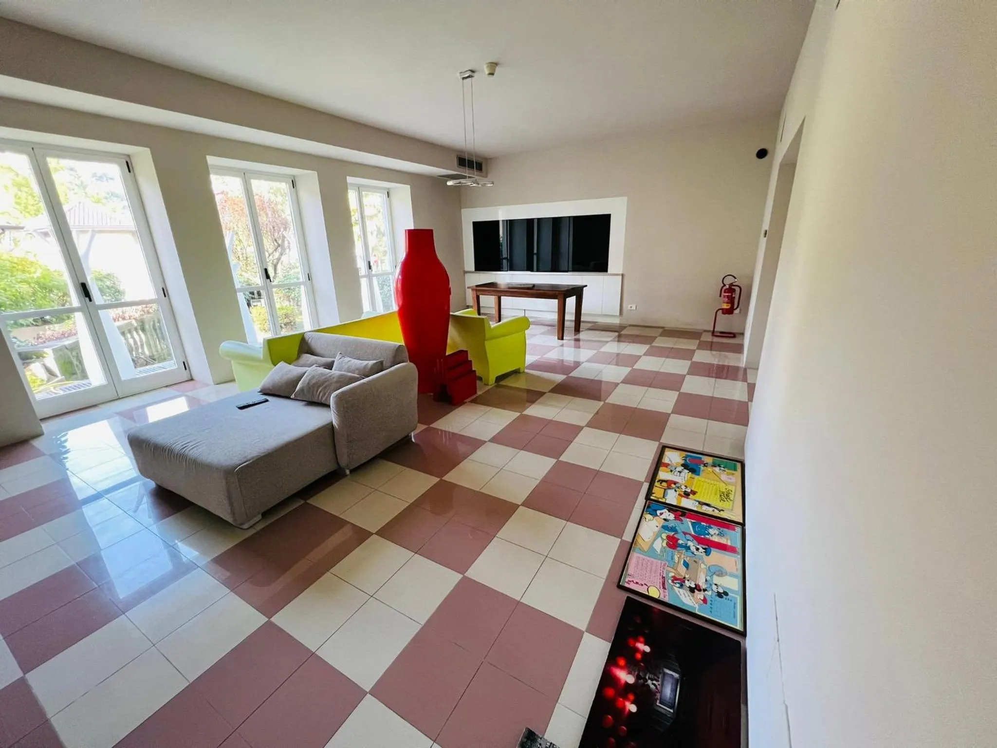 Communal lounge/ TV room in hotel garni Santa Caterina