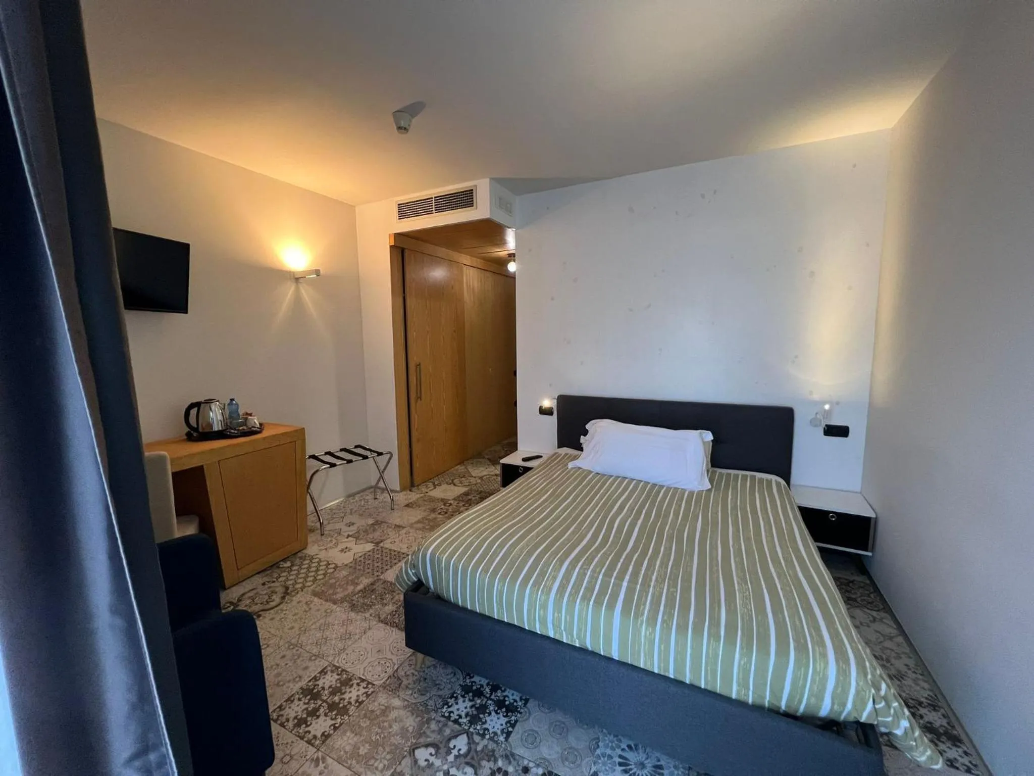 Bedroom, Bed in hotel garni Santa Caterina