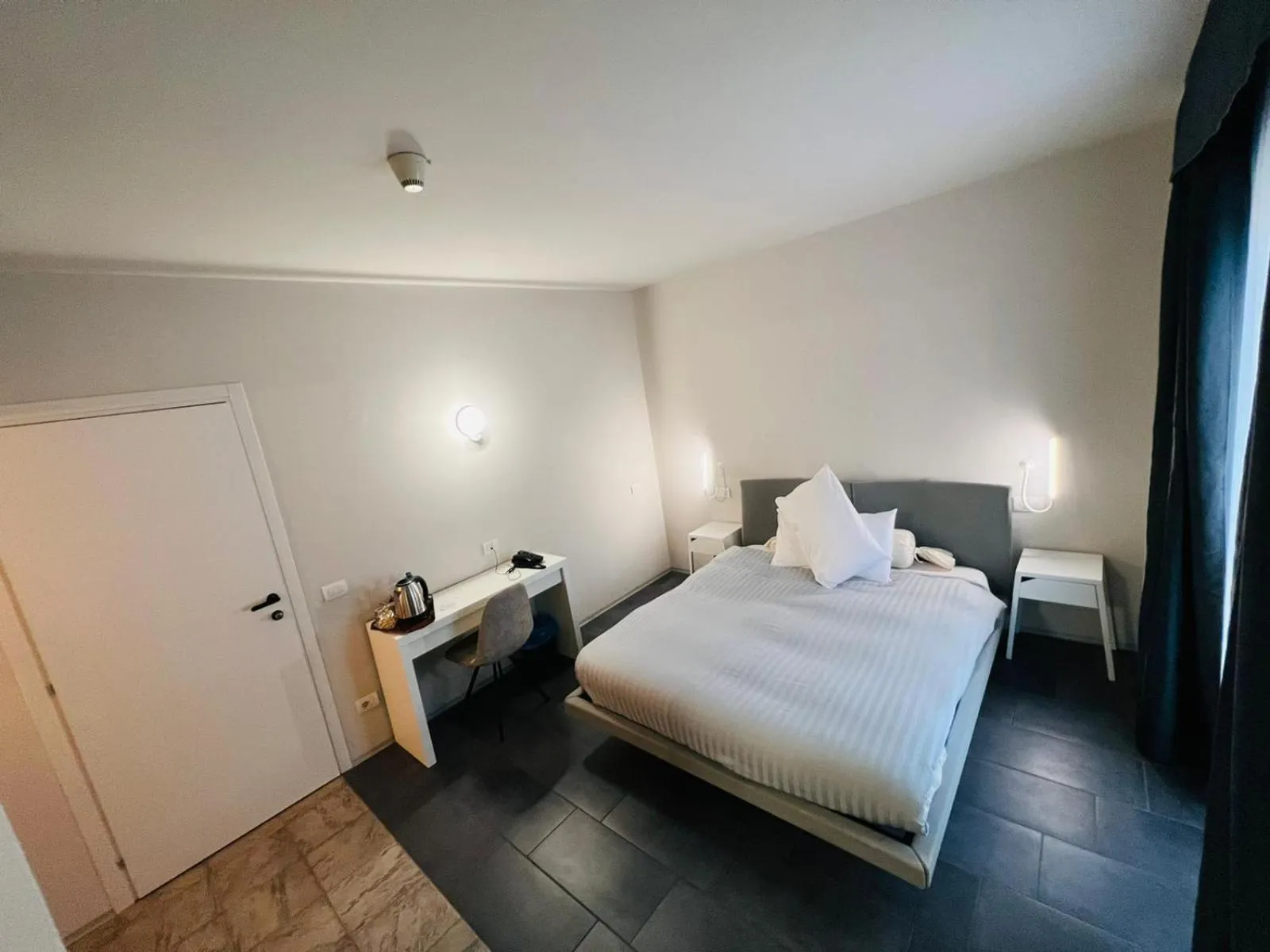 Bedroom, Bed in hotel garni Santa Caterina