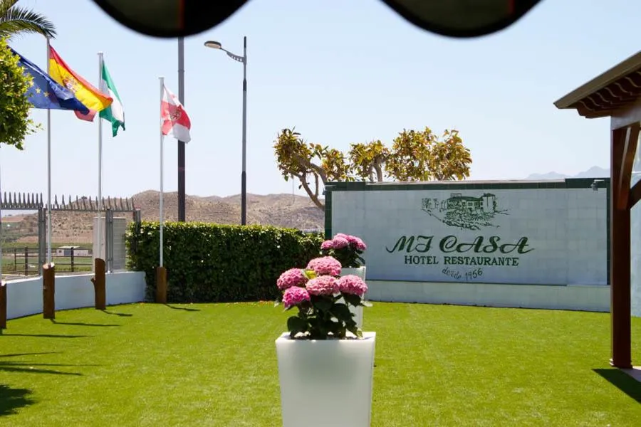 Garden in Hotel Mi Casa