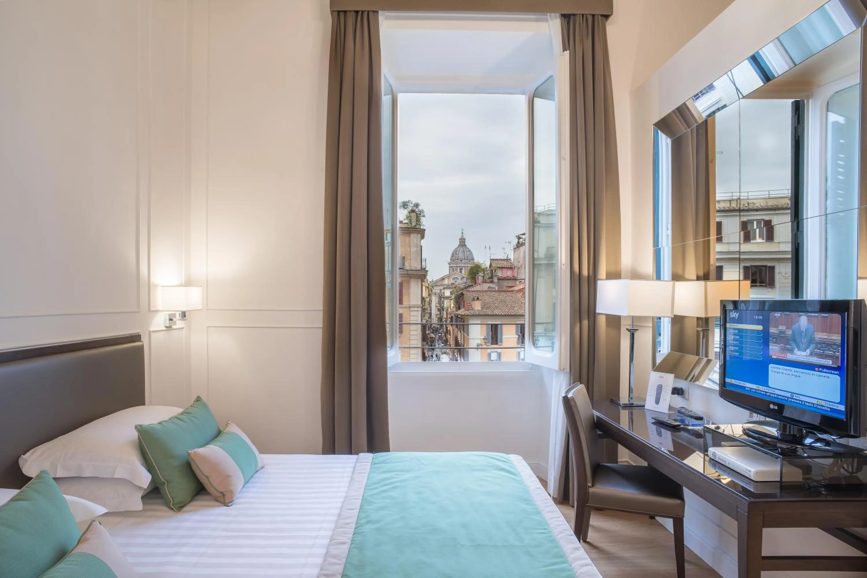 Bedroom, Bed in Internazionale Domus