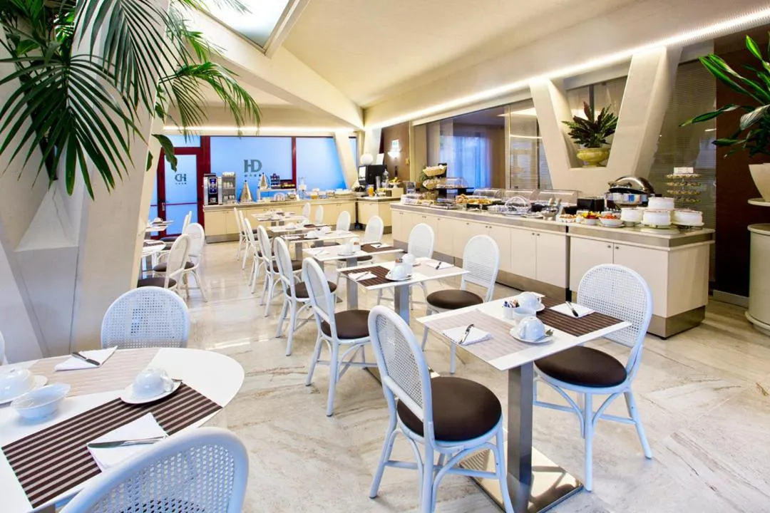 Lounge or bar in Hotel Desenzano