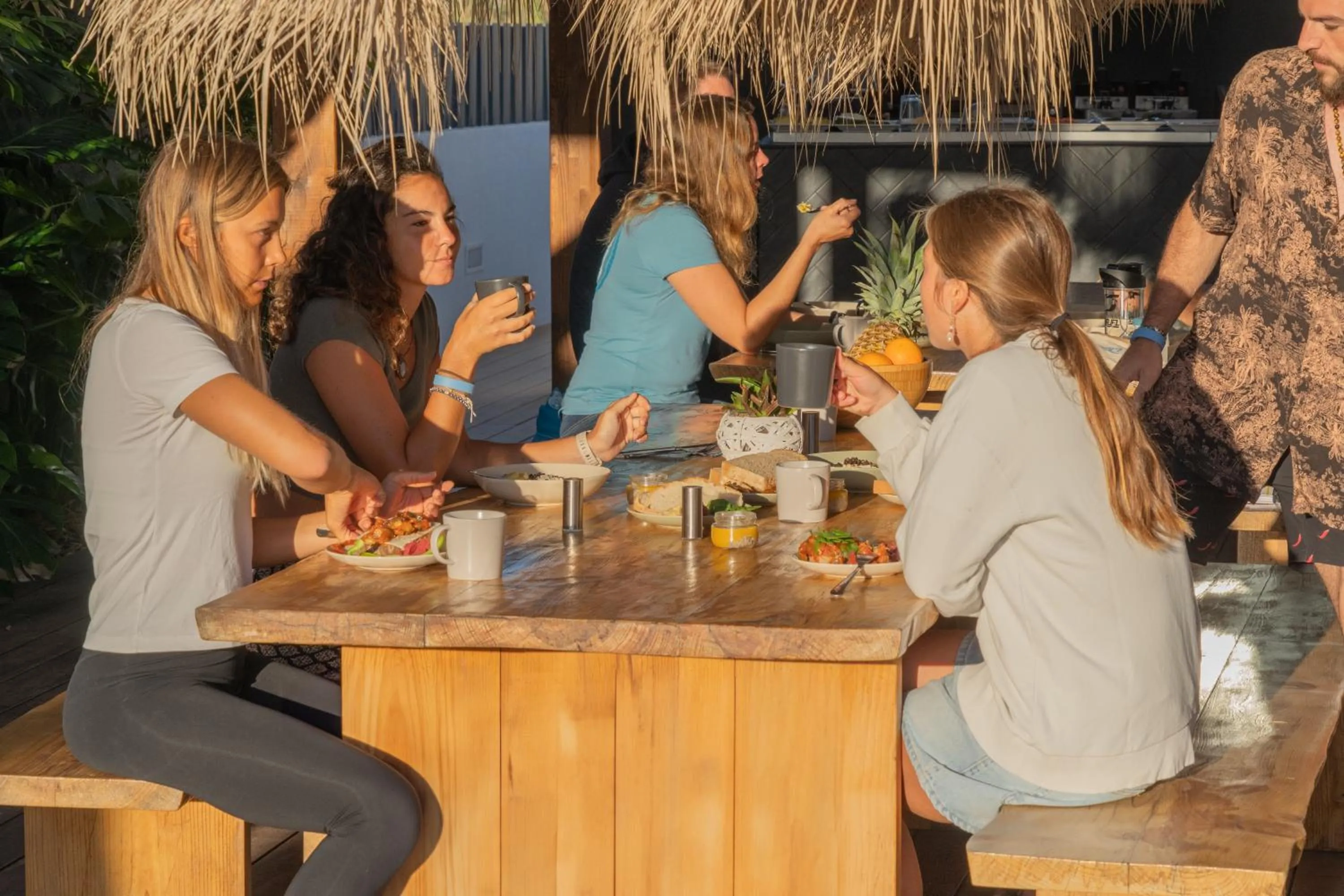 Dining area in The Salty Surf & Yoga