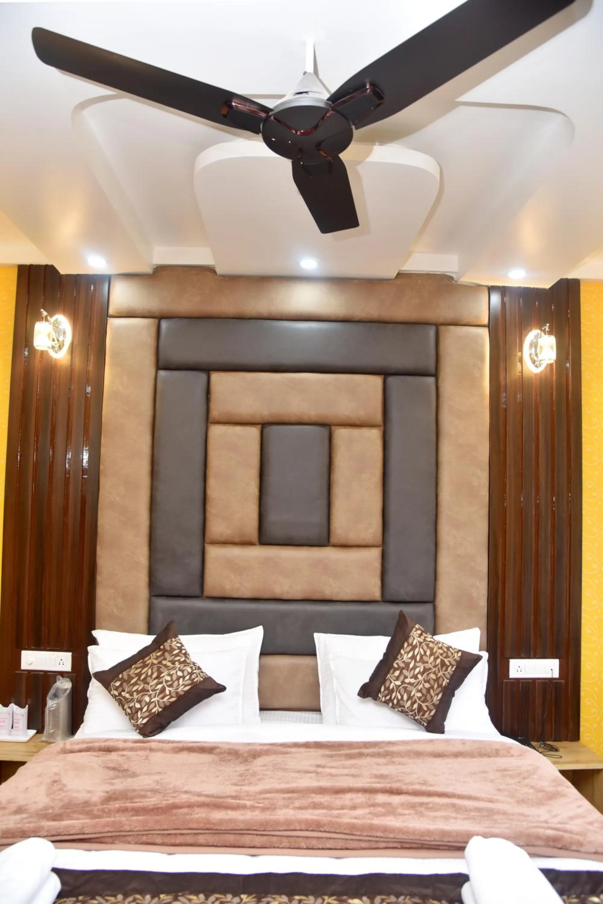 Bedroom, Bed in Sterling Shivalik Chail