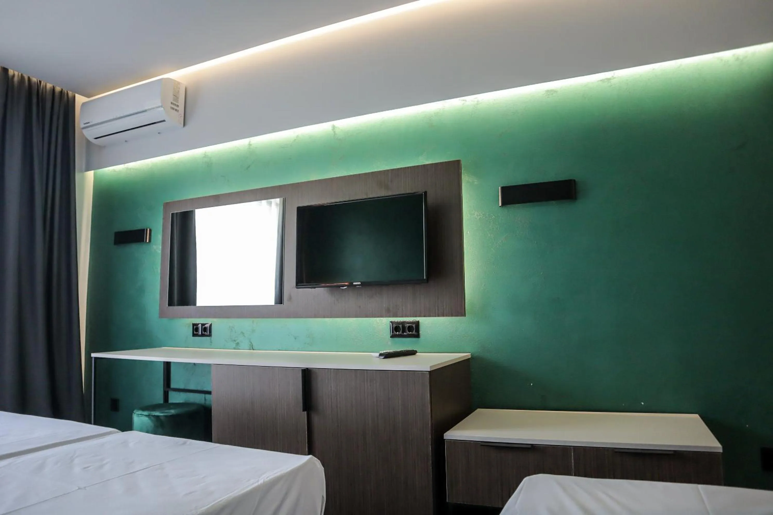 Deluxe Room in Atliman Beach Park Hotel