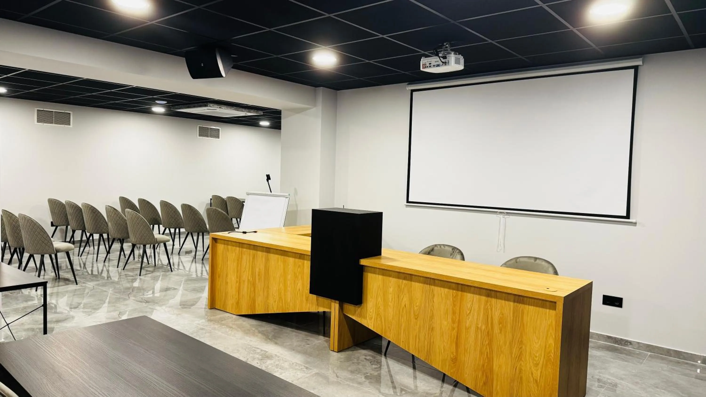 Meeting/conference room in Atliman Beach Park Hotel